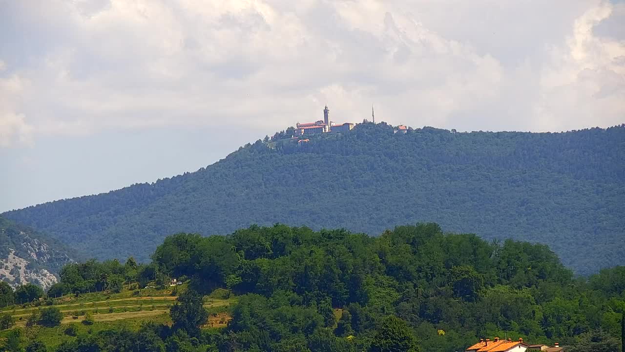 Prekrasan panoramski pogled na Šempeter pri Gorici