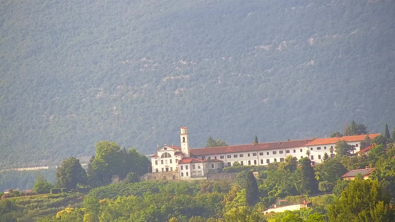 Čudovit panoramski pogled na Šempeter pri Gorici