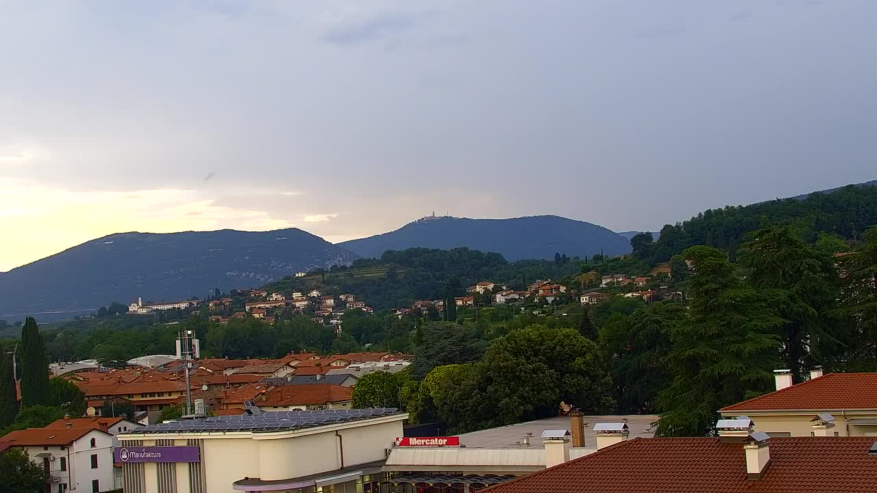 Prekrasan panoramski pogled na Šempeter pri Gorici