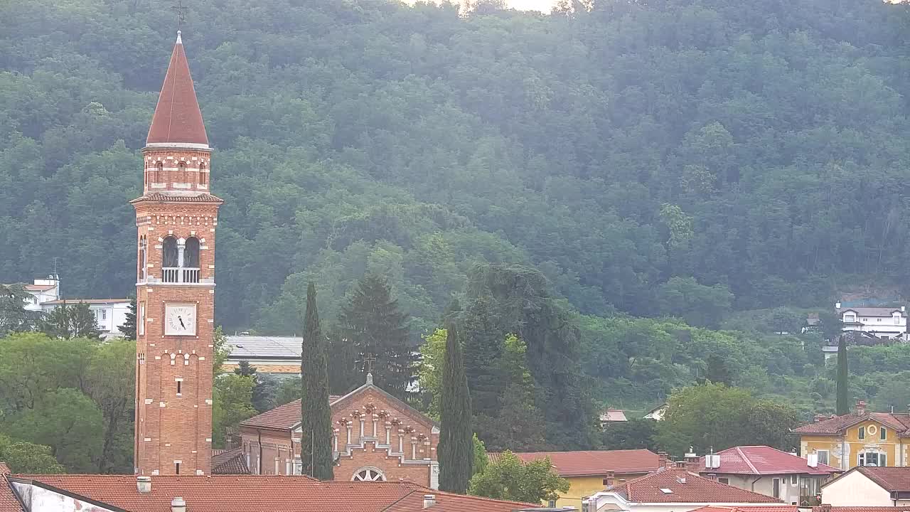 Čudovit panoramski pogled na Šempeter pri Gorici