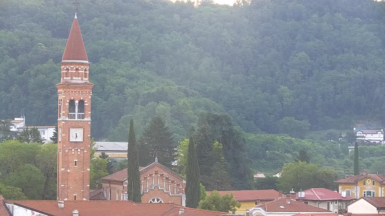 Panorama mozzafiato di Šempeter pri Gorici