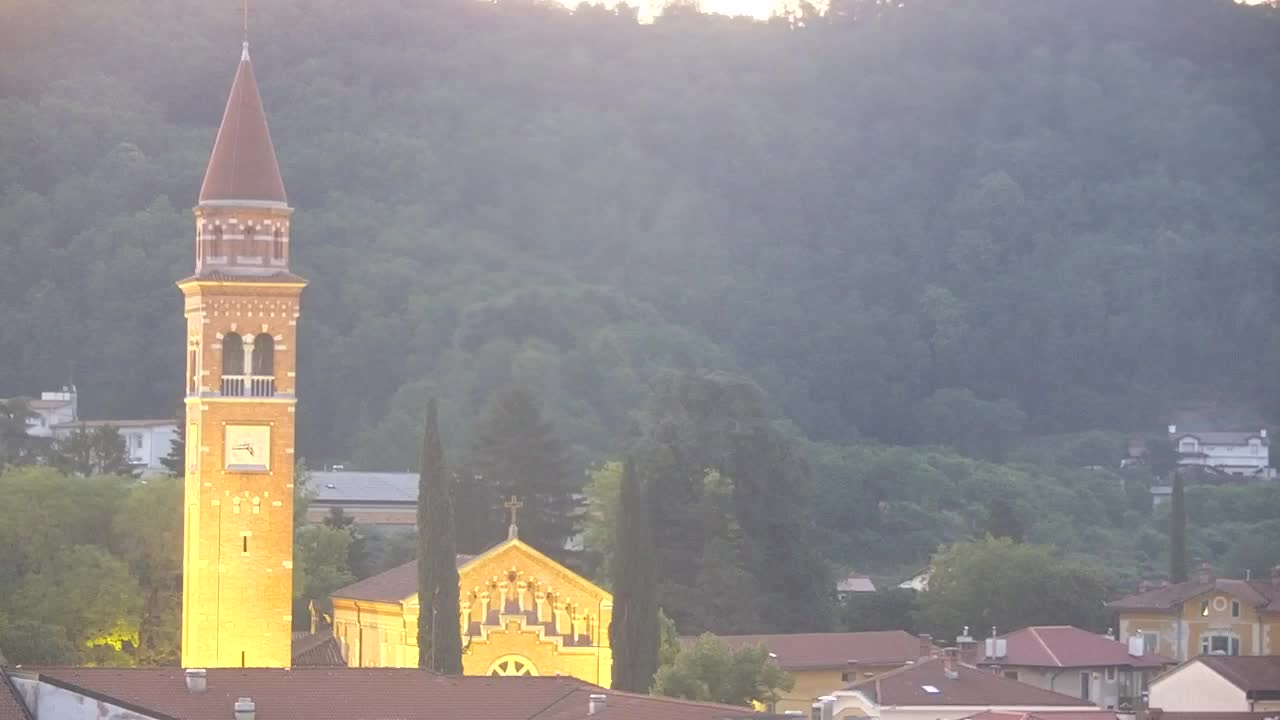 Prekrasan panoramski pogled na Šempeter pri Gorici