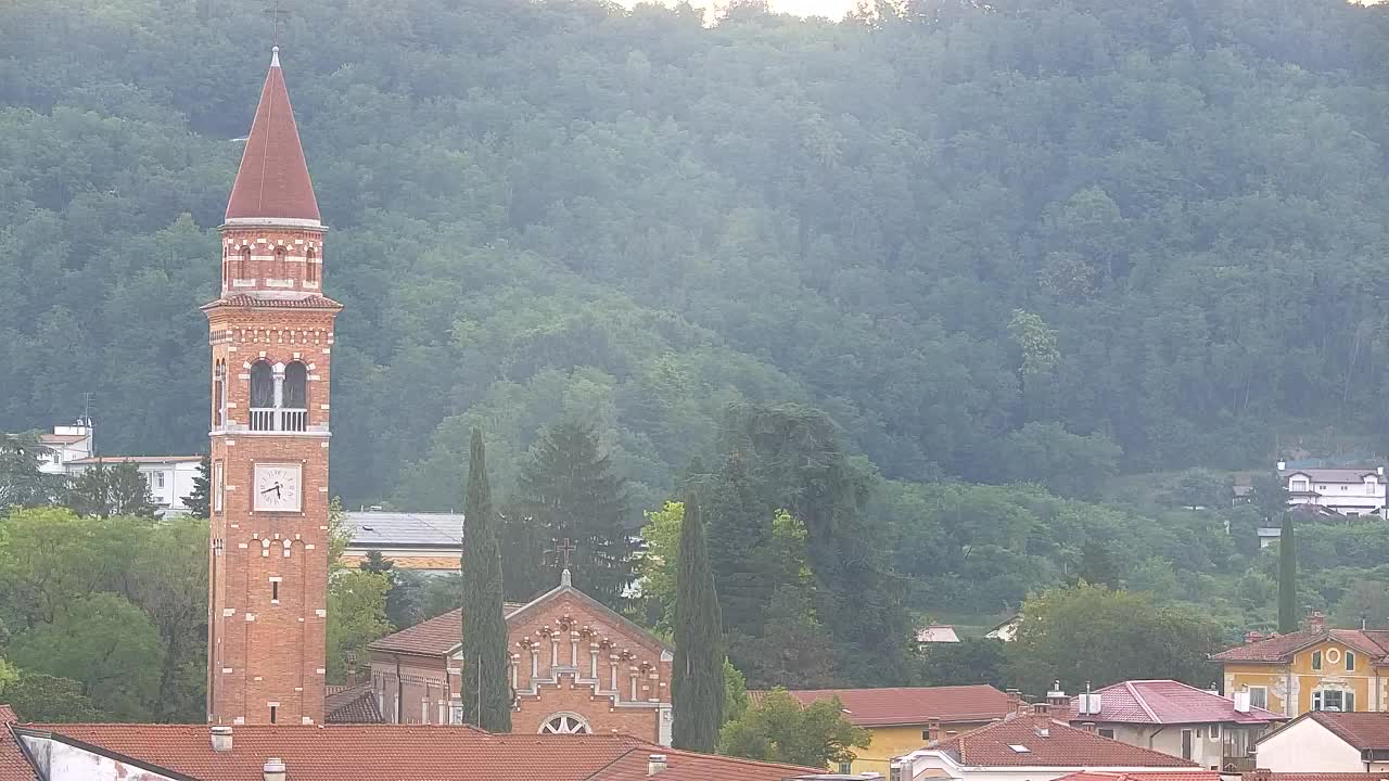 Prekrasan panoramski pogled na Šempeter pri Gorici