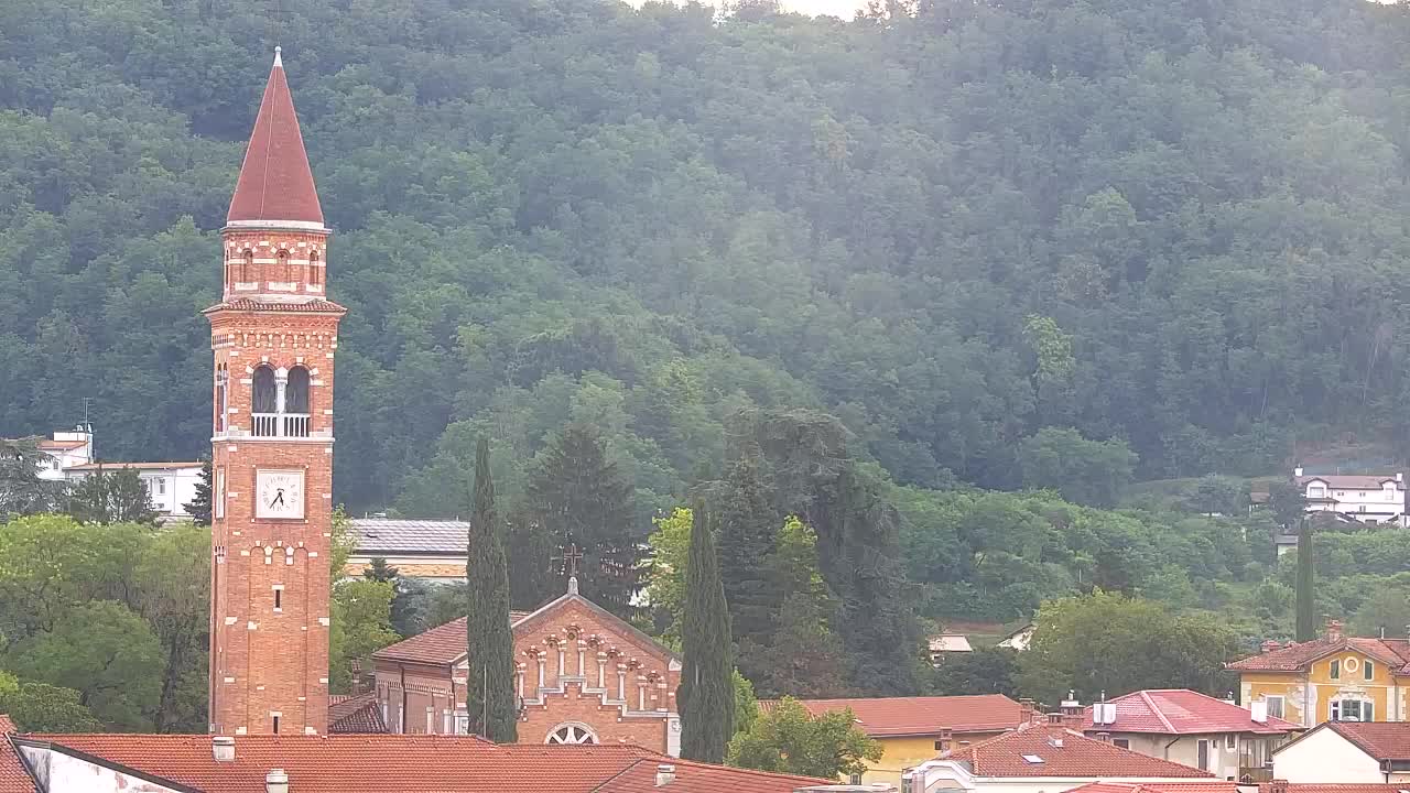 Prekrasan panoramski pogled na Šempeter pri Gorici