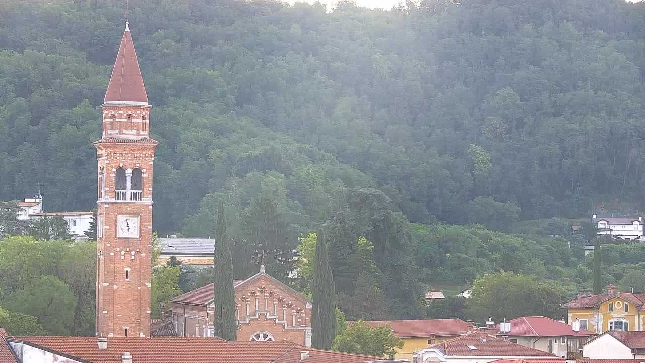 Prekrasan panoramski pogled na Šempeter pri Gorici
