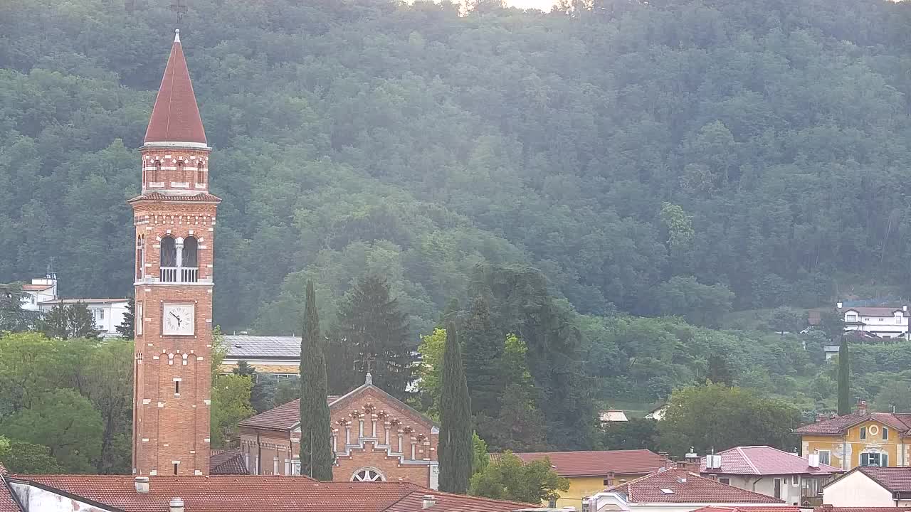 Čudovit panoramski pogled na Šempeter pri Gorici