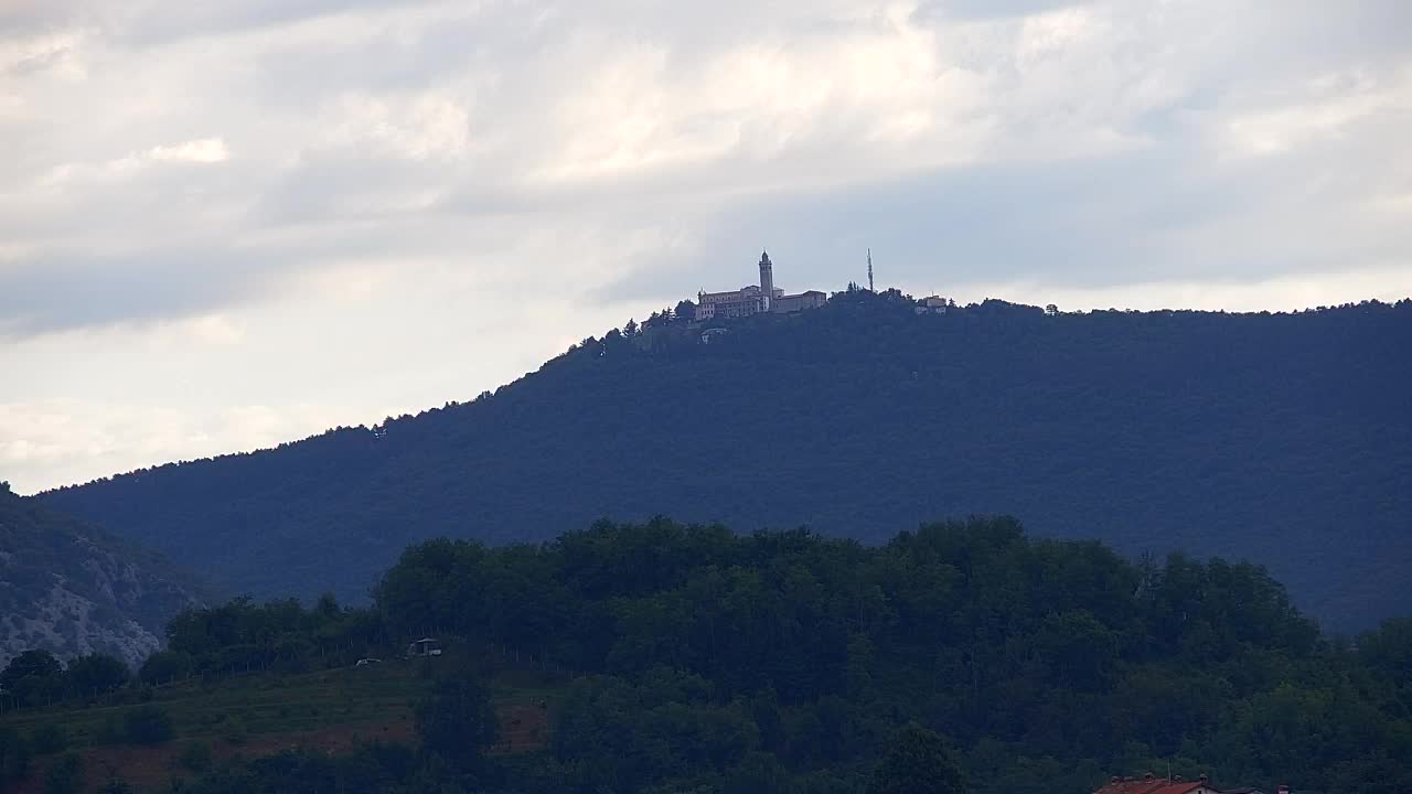 Prekrasan panoramski pogled na Šempeter pri Gorici