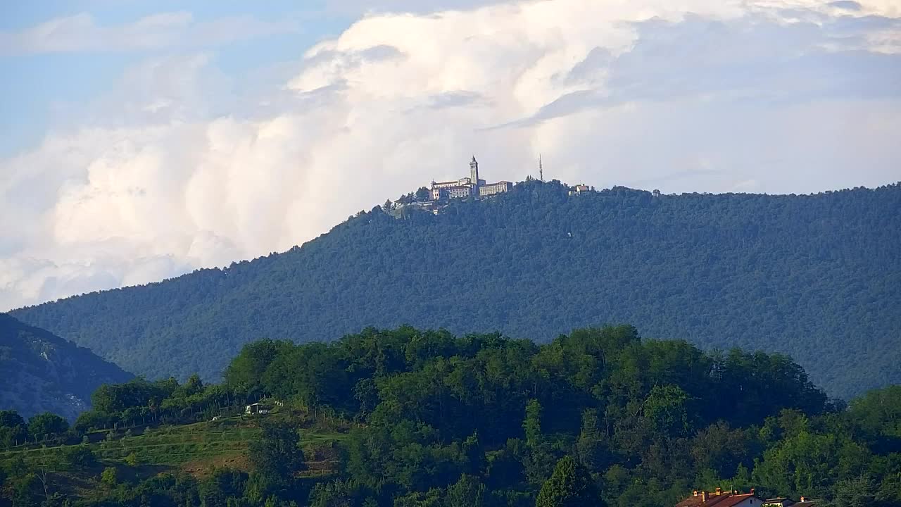 Prekrasan panoramski pogled na Šempeter pri Gorici