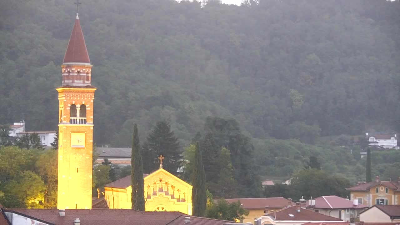 Panorama mozzafiato di Šempeter pri Gorici