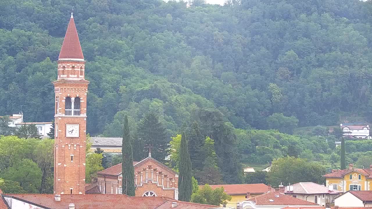 Čudovit panoramski pogled na Šempeter pri Gorici