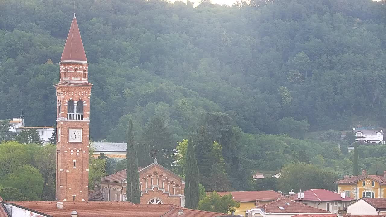 Panorama mozzafiato di Šempeter pri Gorici
