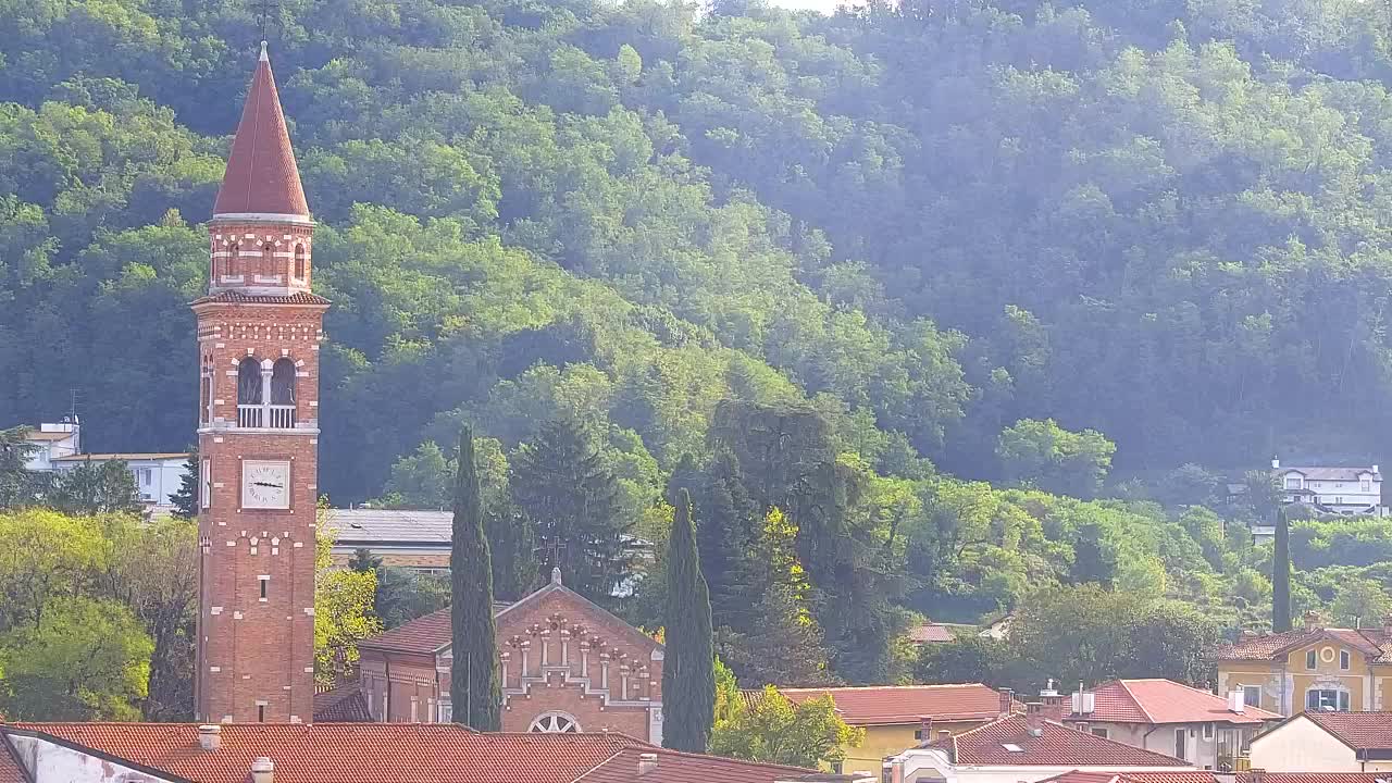 Panorama mozzafiato di Šempeter pri Gorici