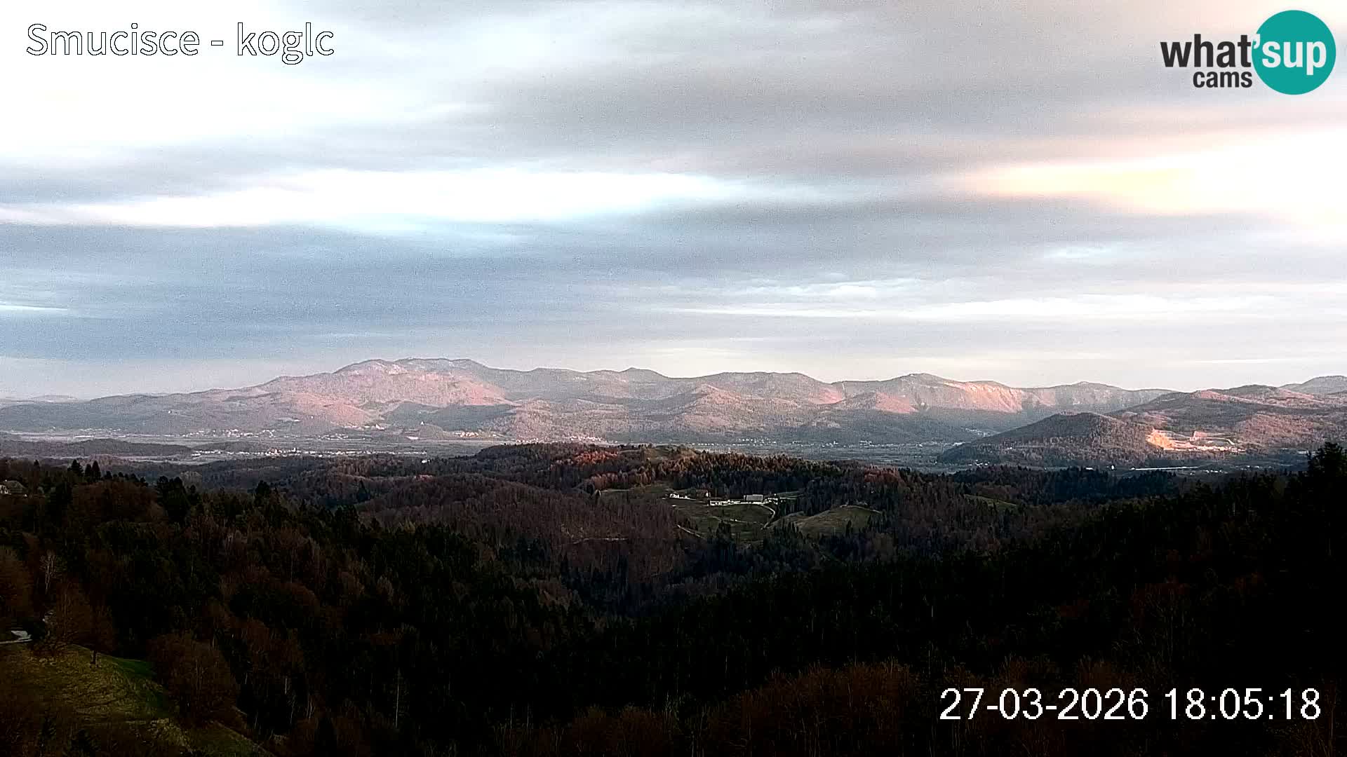 Spletna kamera Šentjošt smučišče – Pogled v živo na zgornji del proge