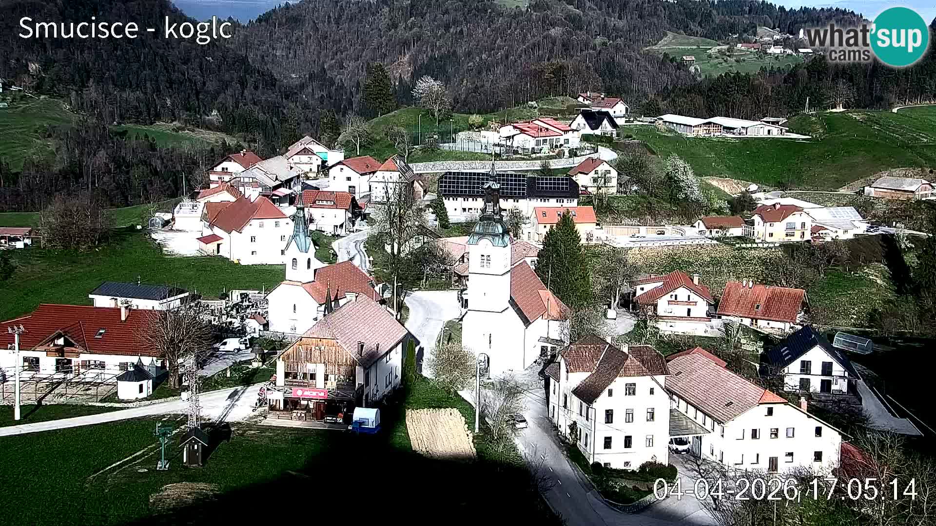 Spletna kamera Šentjošt smučišče – Pogled v živo na zgornji del proge