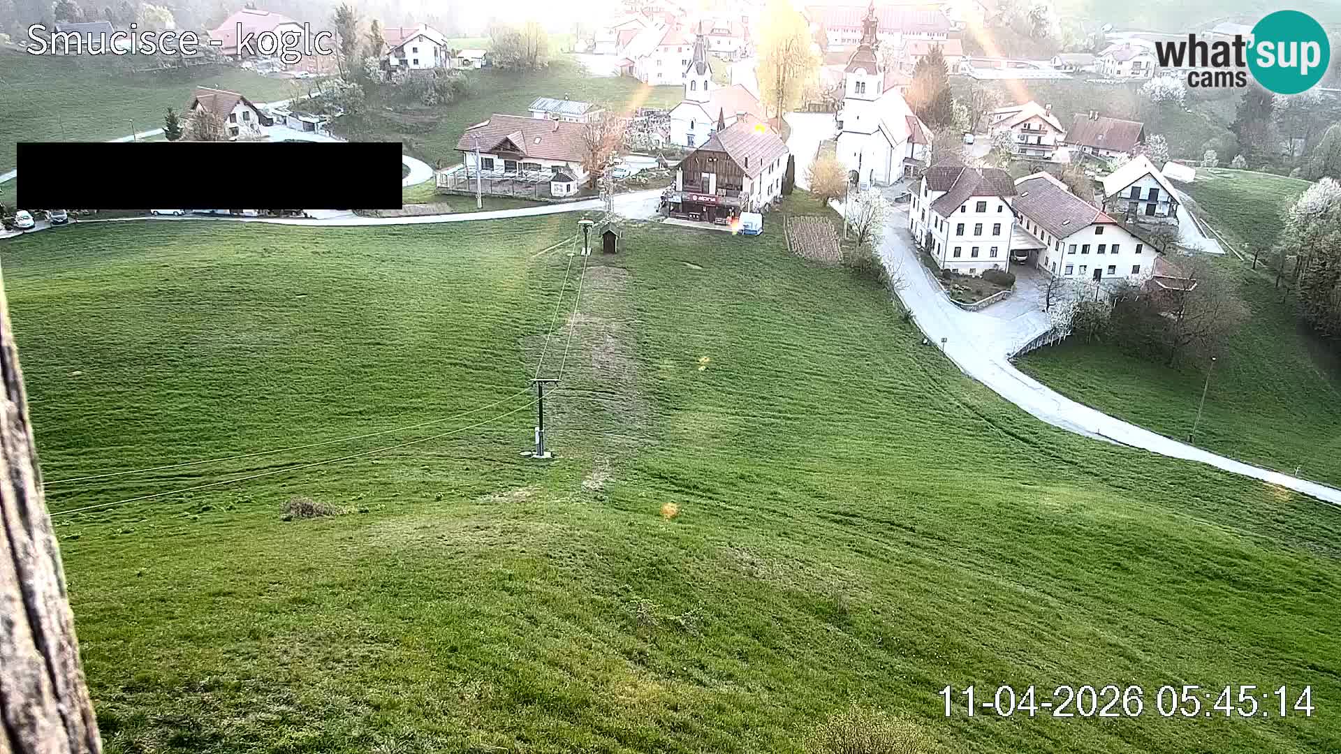 Spletna kamera Šentjošt smučišče – Pogled v živo na zgornji del proge