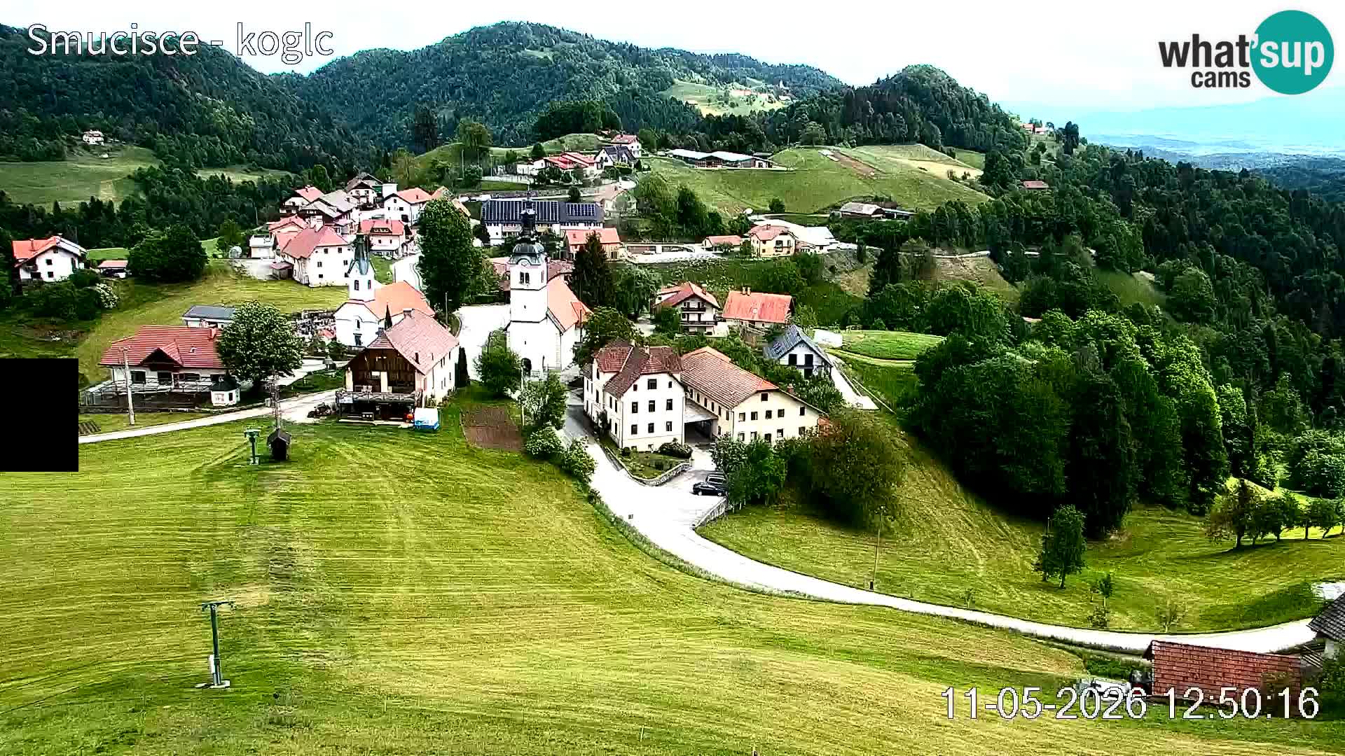 Spletna kamera Šentjošt smučišče – Pogled v živo na zgornji del proge