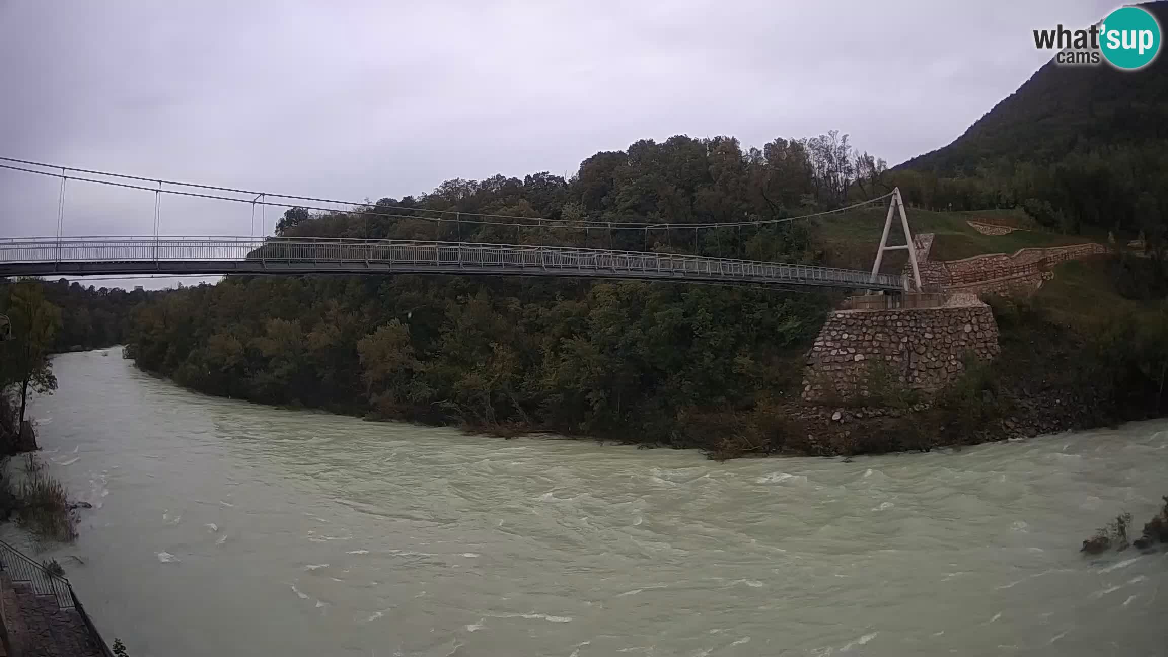 Puente peatonal Soča camera en vivo Solkan