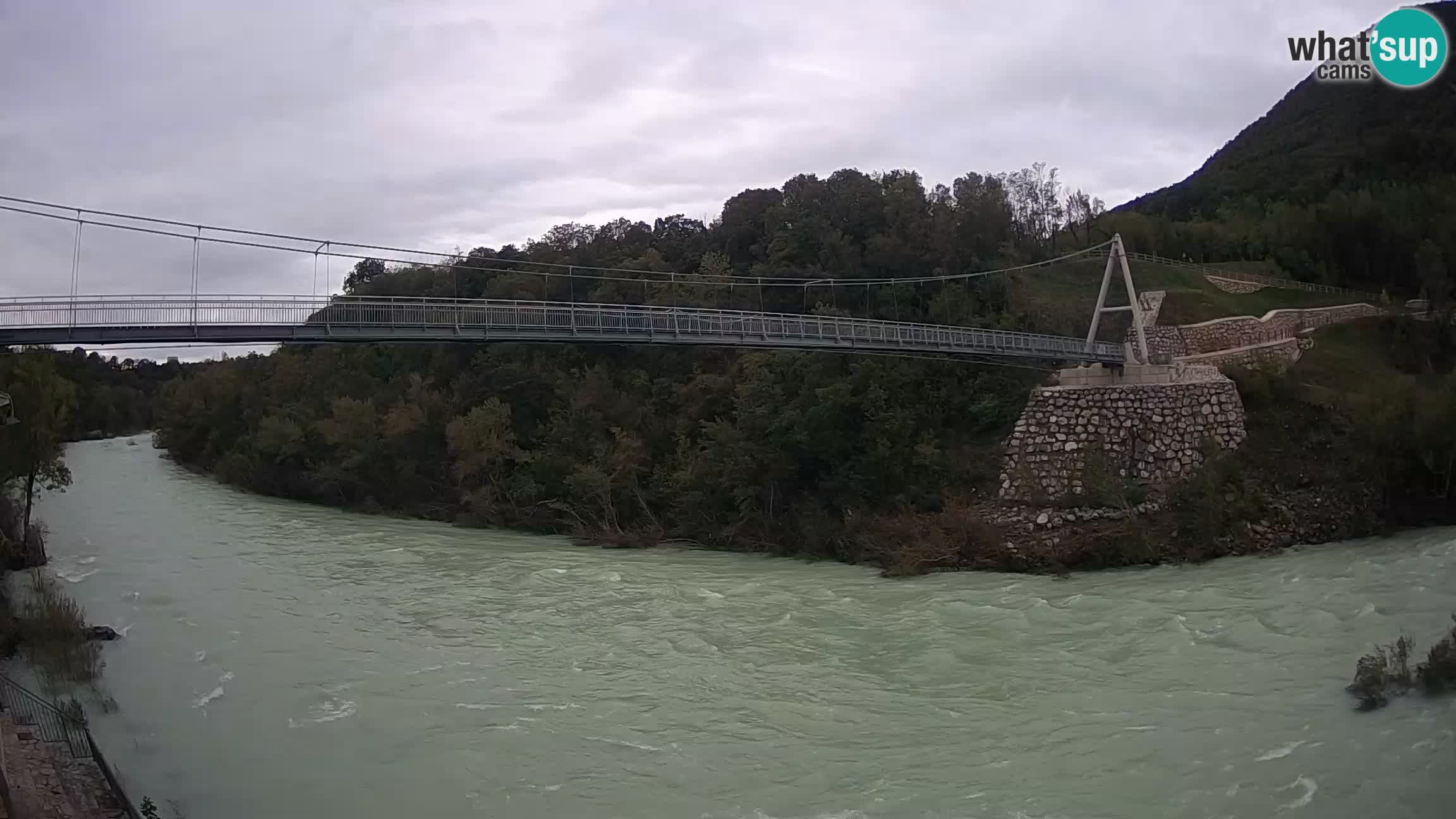 Passerelle sur la rivière Soča livecam Solkan