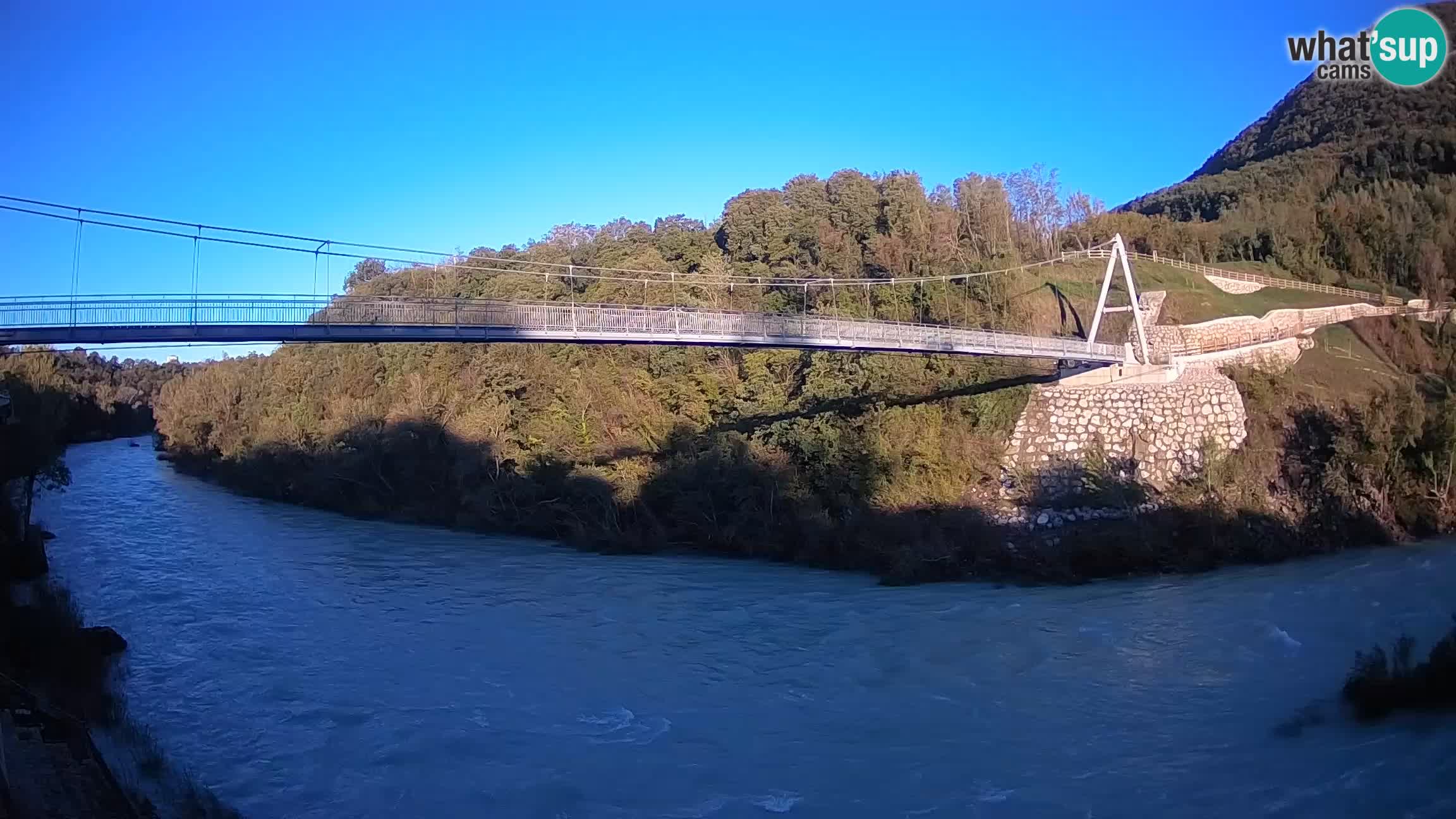 Puente peatonal Soča camera en vivo Solkan