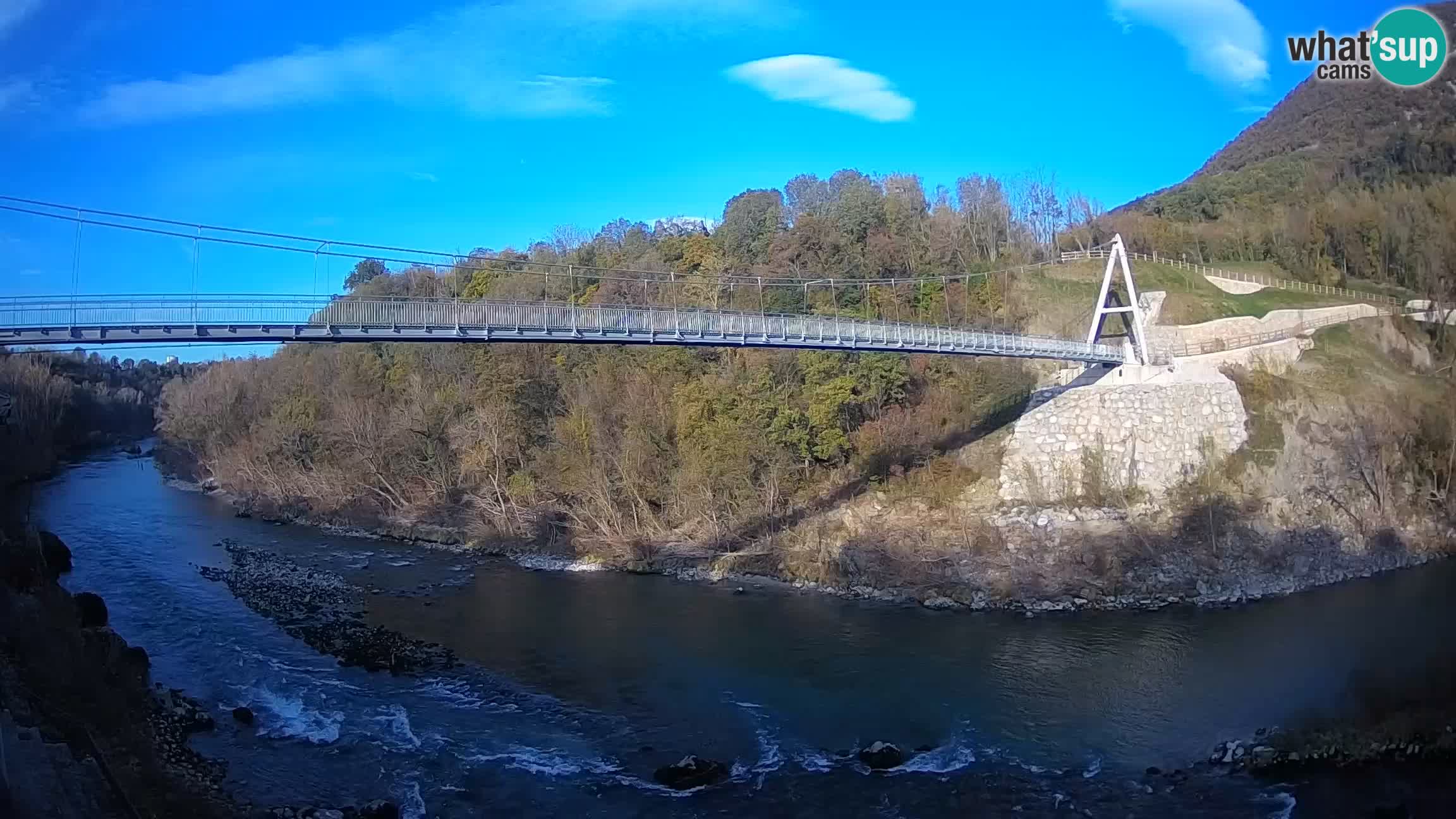 Fußgängerbrücke auf der Soča fluss Webcam Solkan