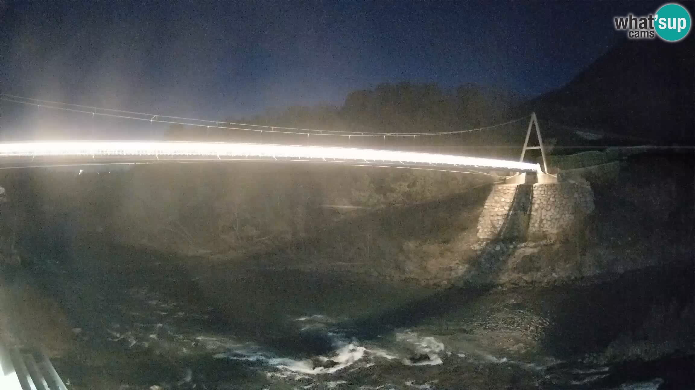 Fußgängerbrücke auf der Soča fluss Webcam Solkan