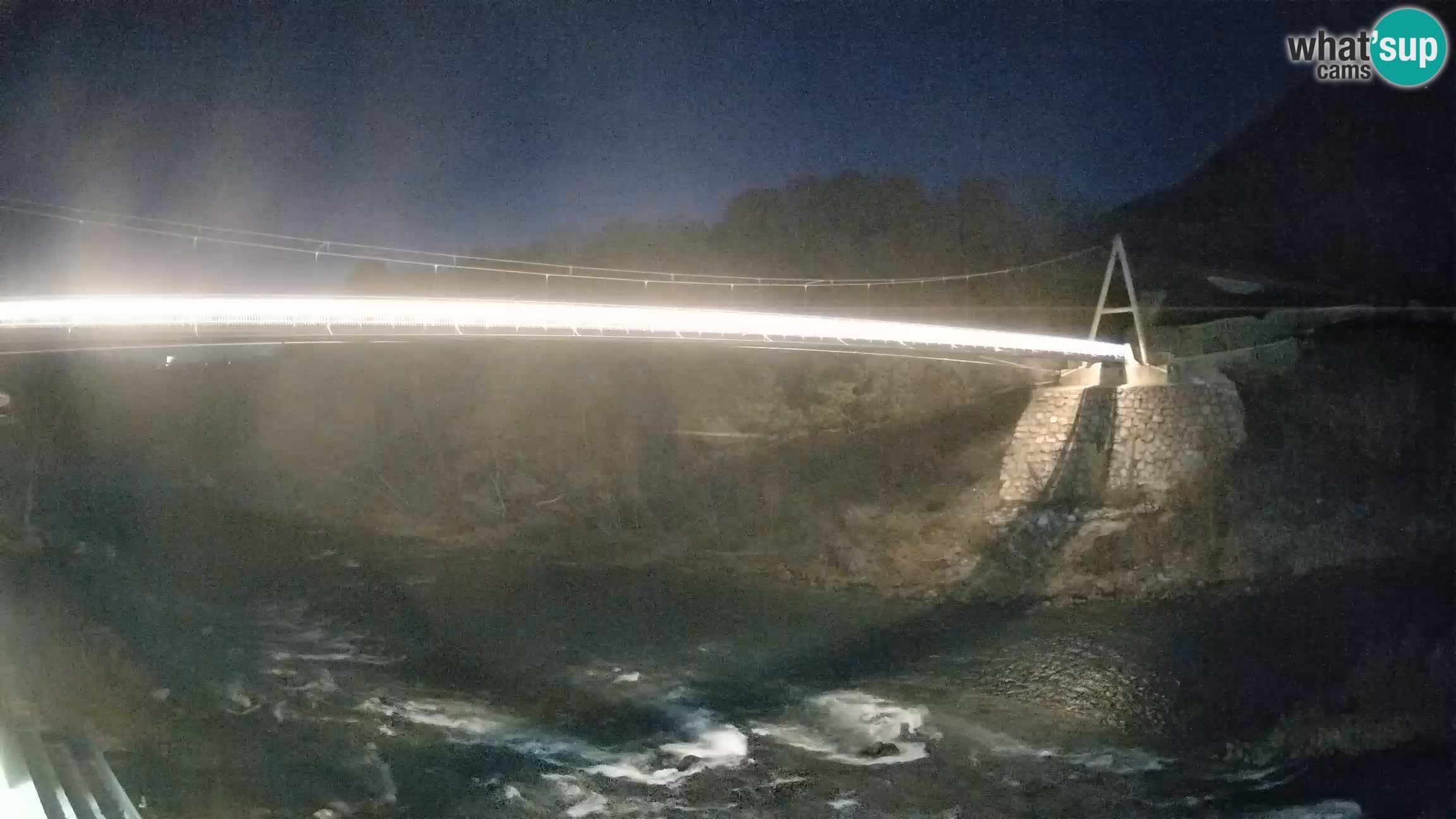 Fußgängerbrücke auf der Soča fluss Webcam Solkan