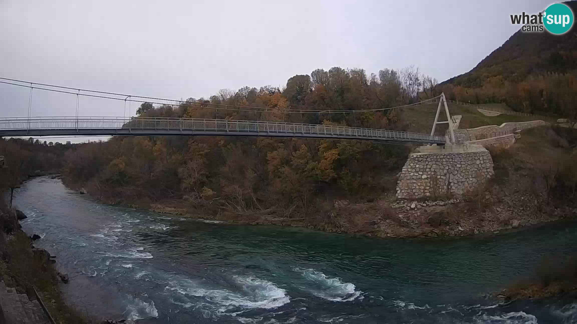 Passerella sul fiume Isonzo webcam Salcano