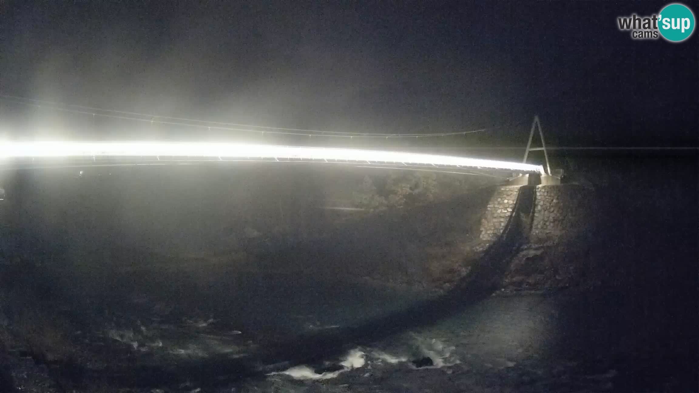 Fußgängerbrücke auf der Soča fluss Webcam Solkan