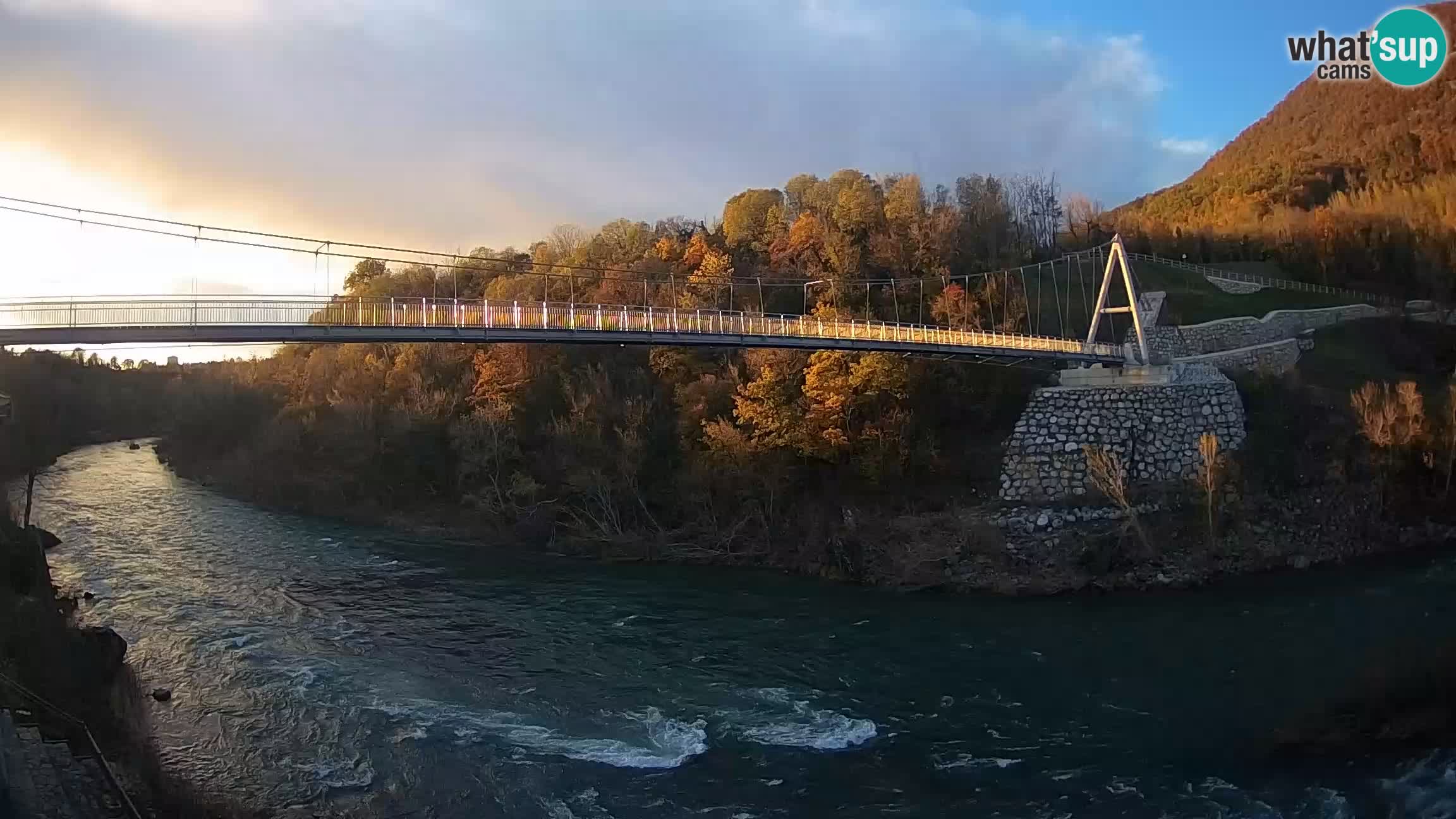 Puente peatonal Soča camera en vivo Solkan