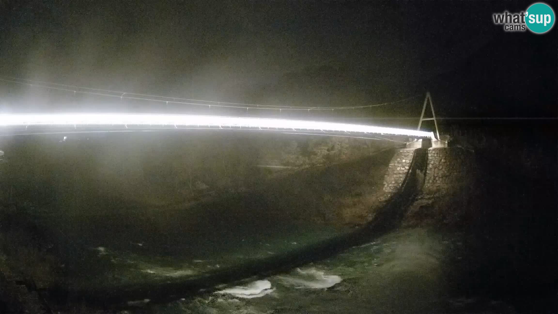 Fußgängerbrücke auf der Soča fluss Webcam Solkan