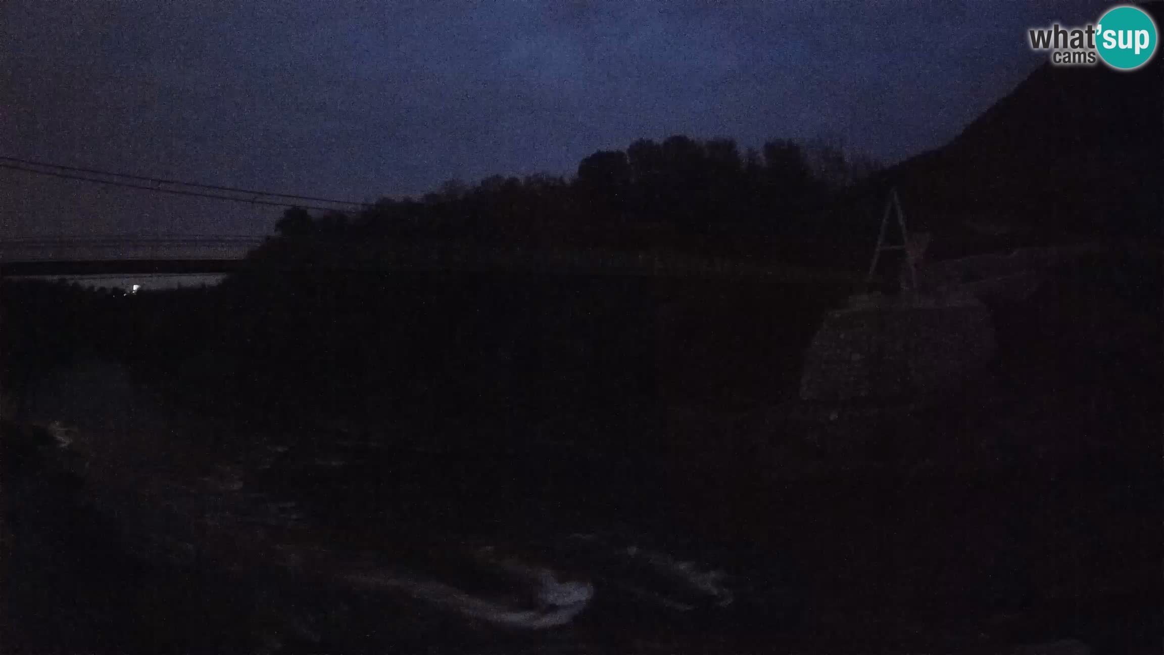 Fußgängerbrücke auf der Soča fluss Webcam Solkan