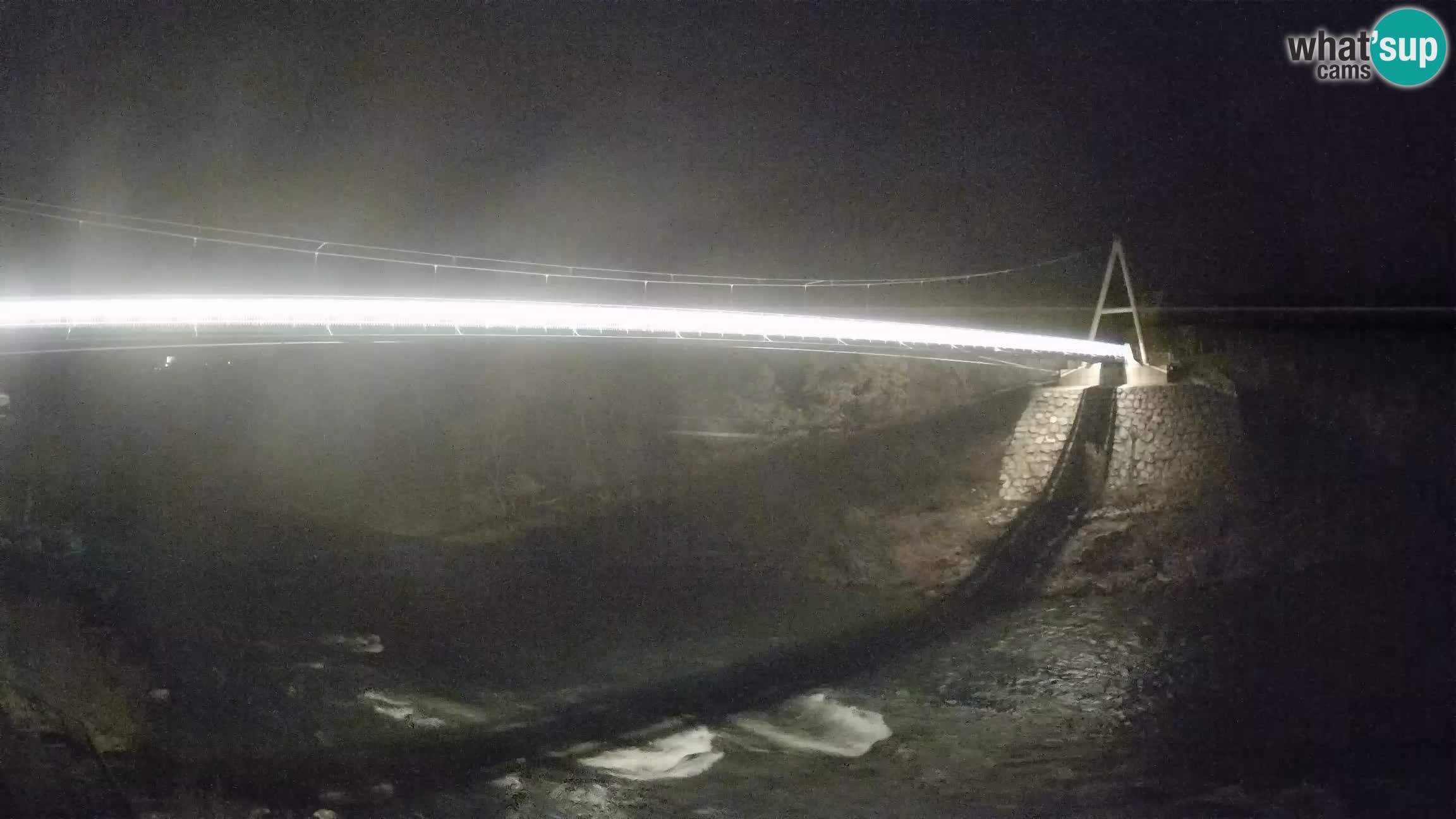 Fußgängerbrücke auf der Soča fluss Webcam Solkan