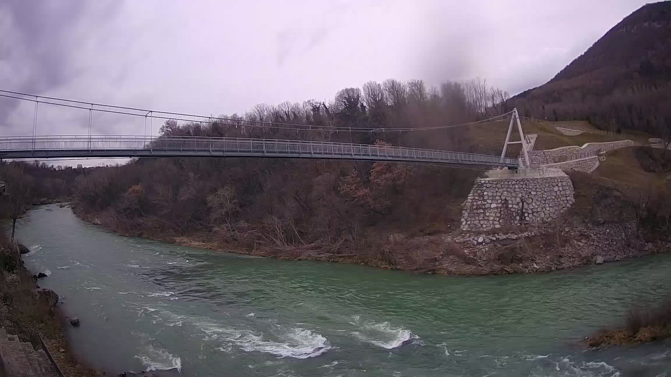 Passerelle sur la rivière Soča livecam Solkan