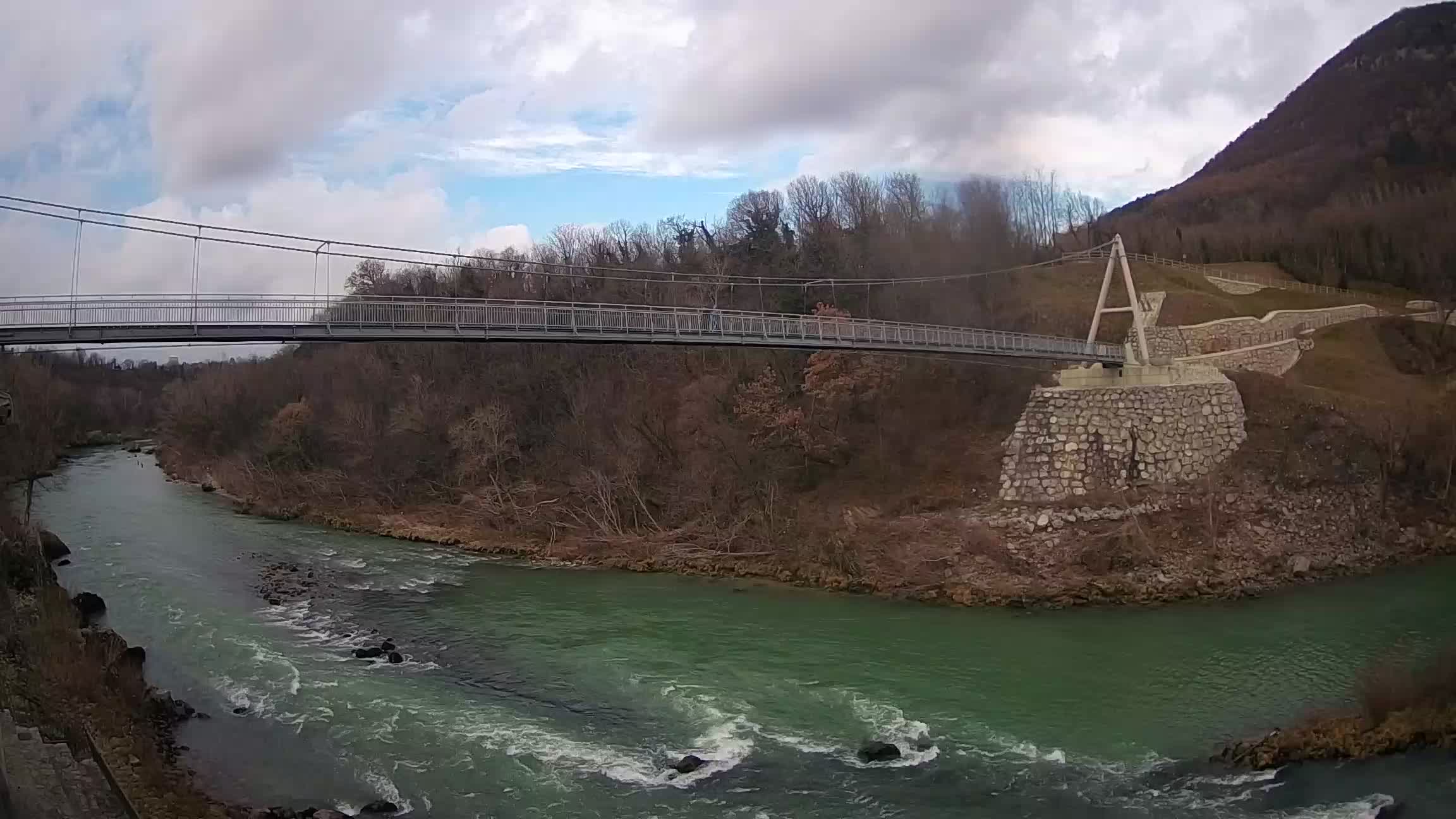 Puente peatonal Soča camera en vivo Solkan