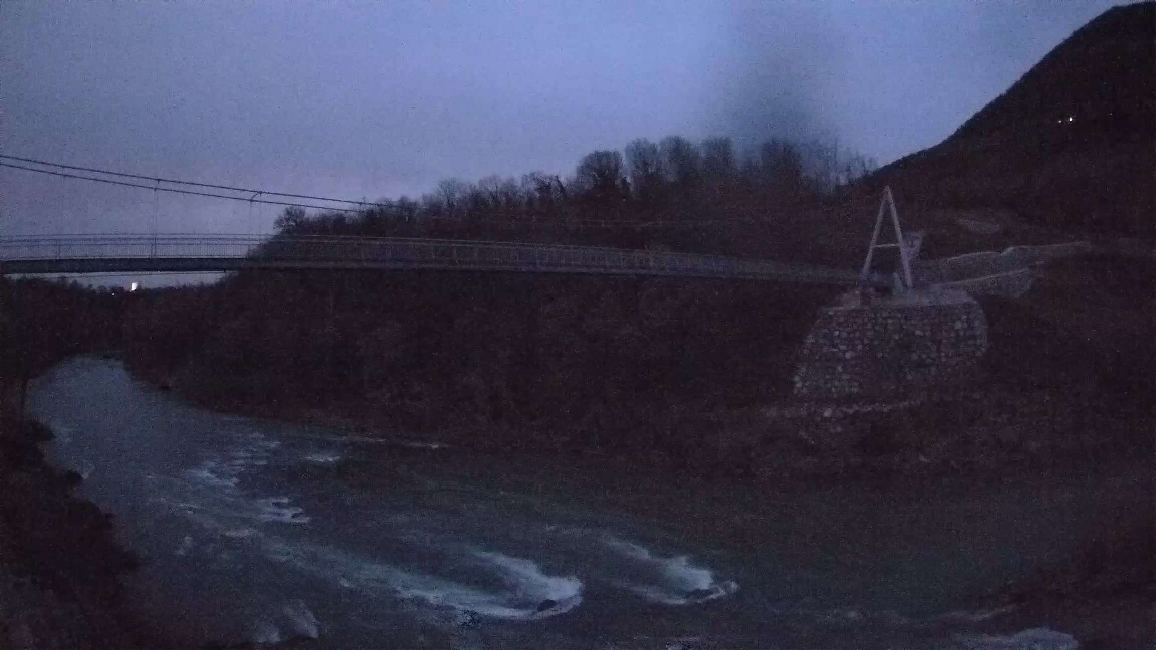 Puente peatonal Soča camera en vivo Solkan