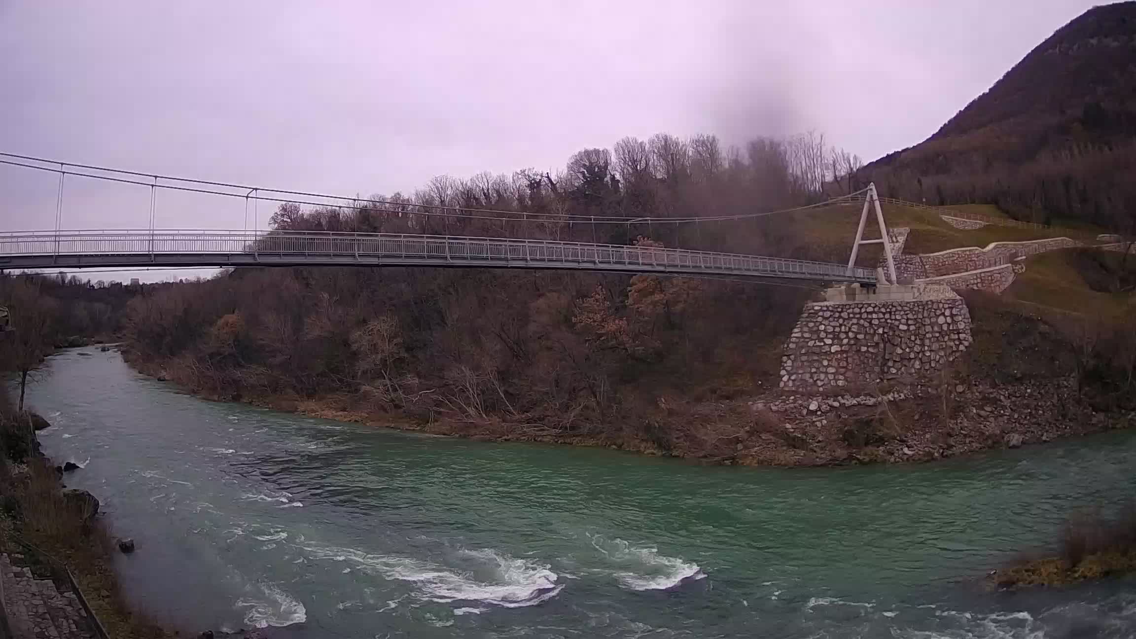 Passerelle sur la rivière Soča livecam Solkan