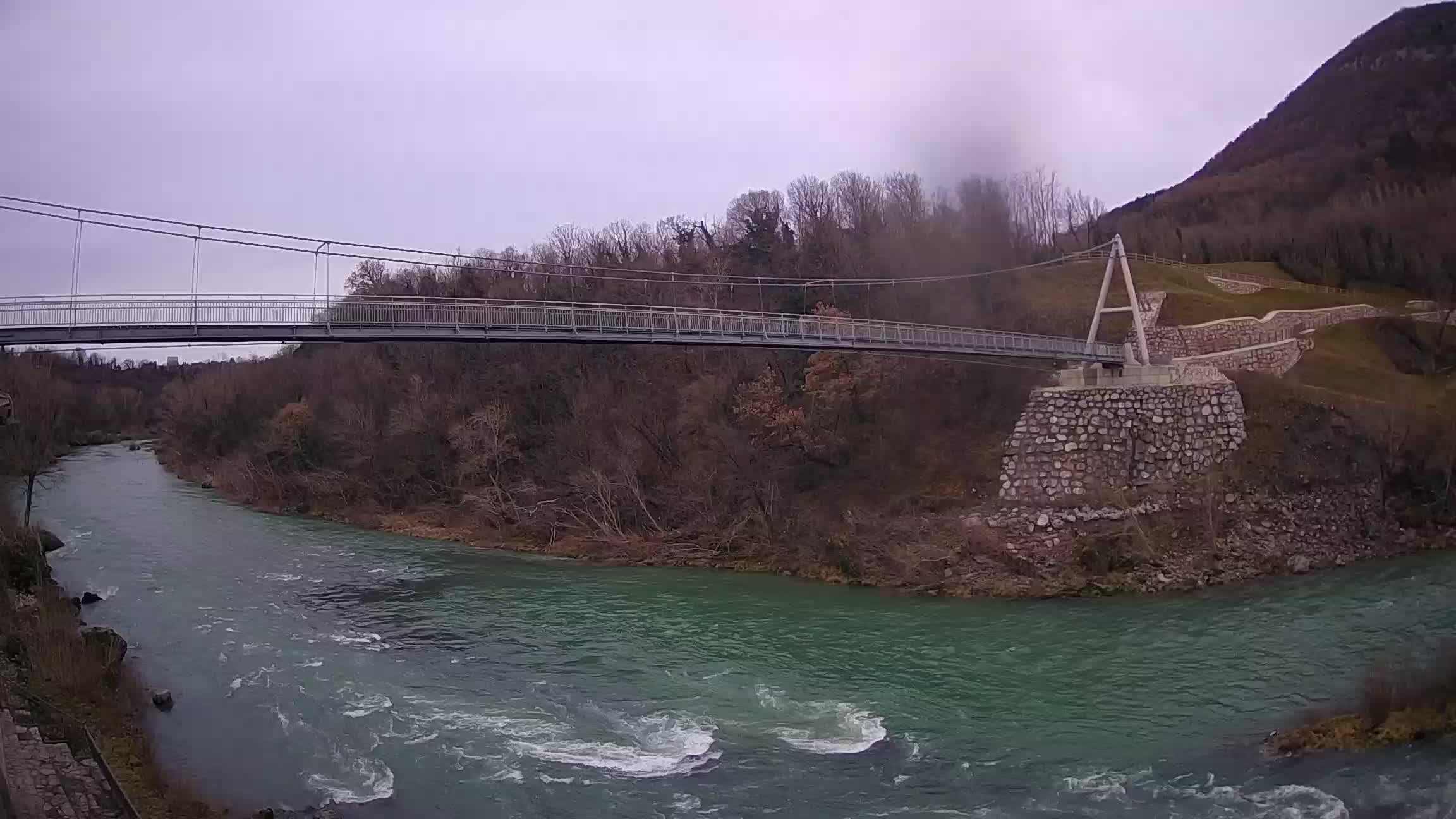 Passerelle sur la rivière Soča livecam Solkan