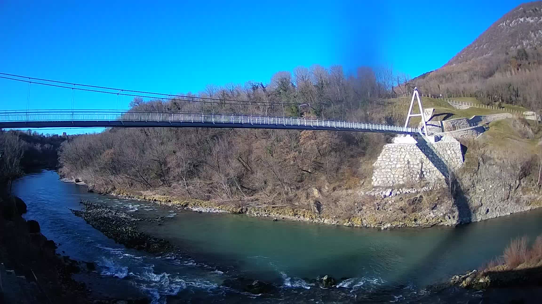 Passerella sul fiume Isonzo webcam Salcano