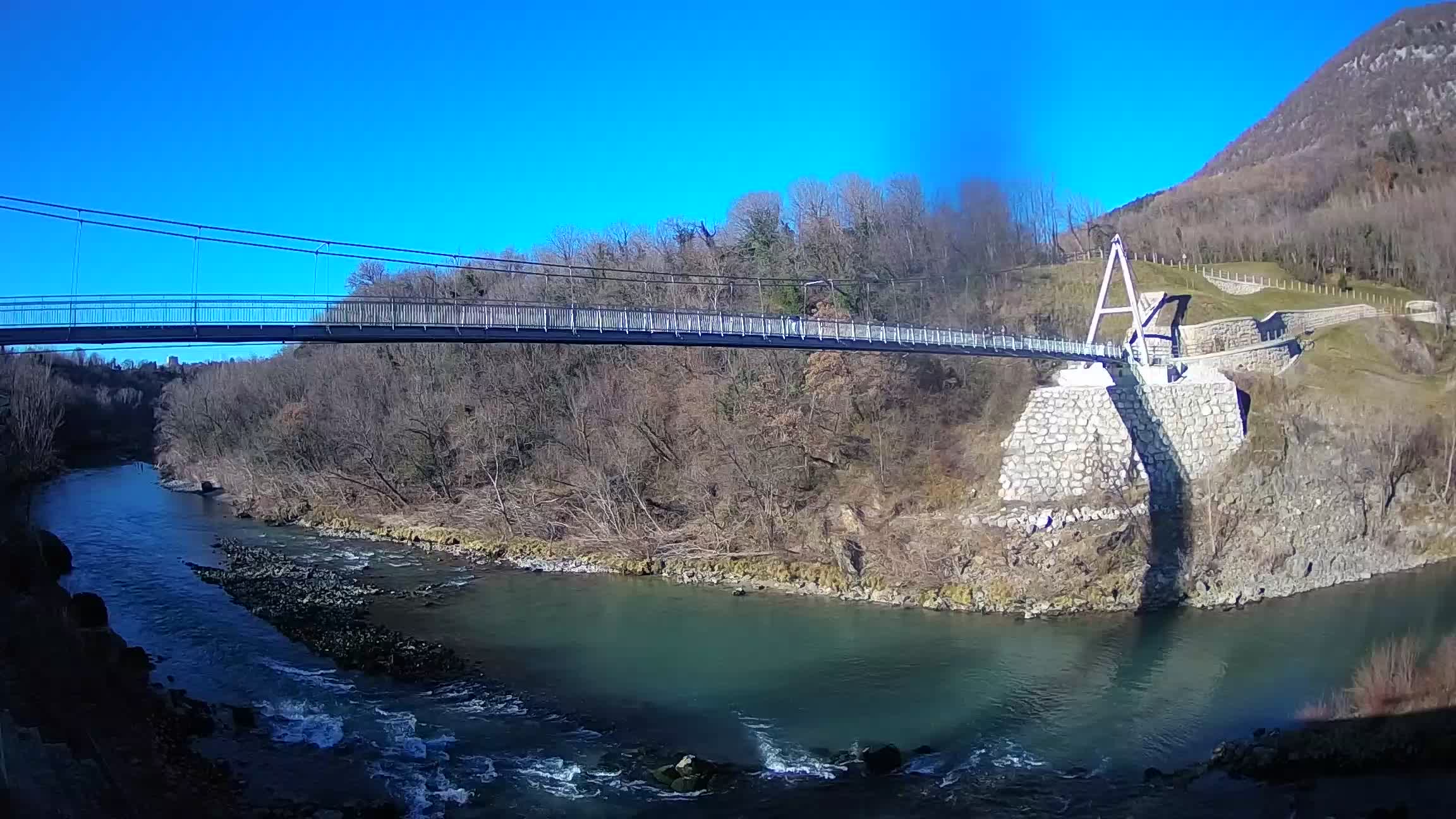 Passerella sul fiume Isonzo webcam Salcano