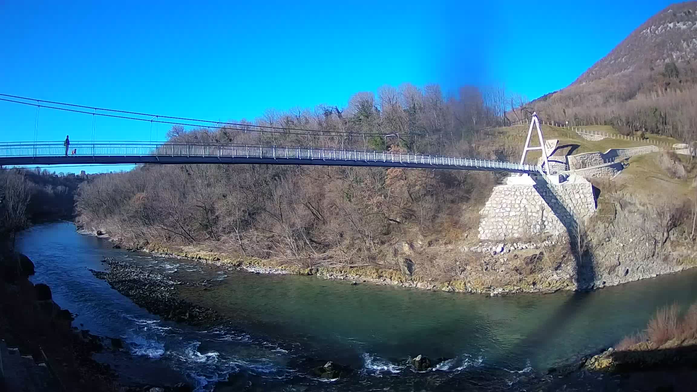 Passerella sul fiume Isonzo webcam Salcano