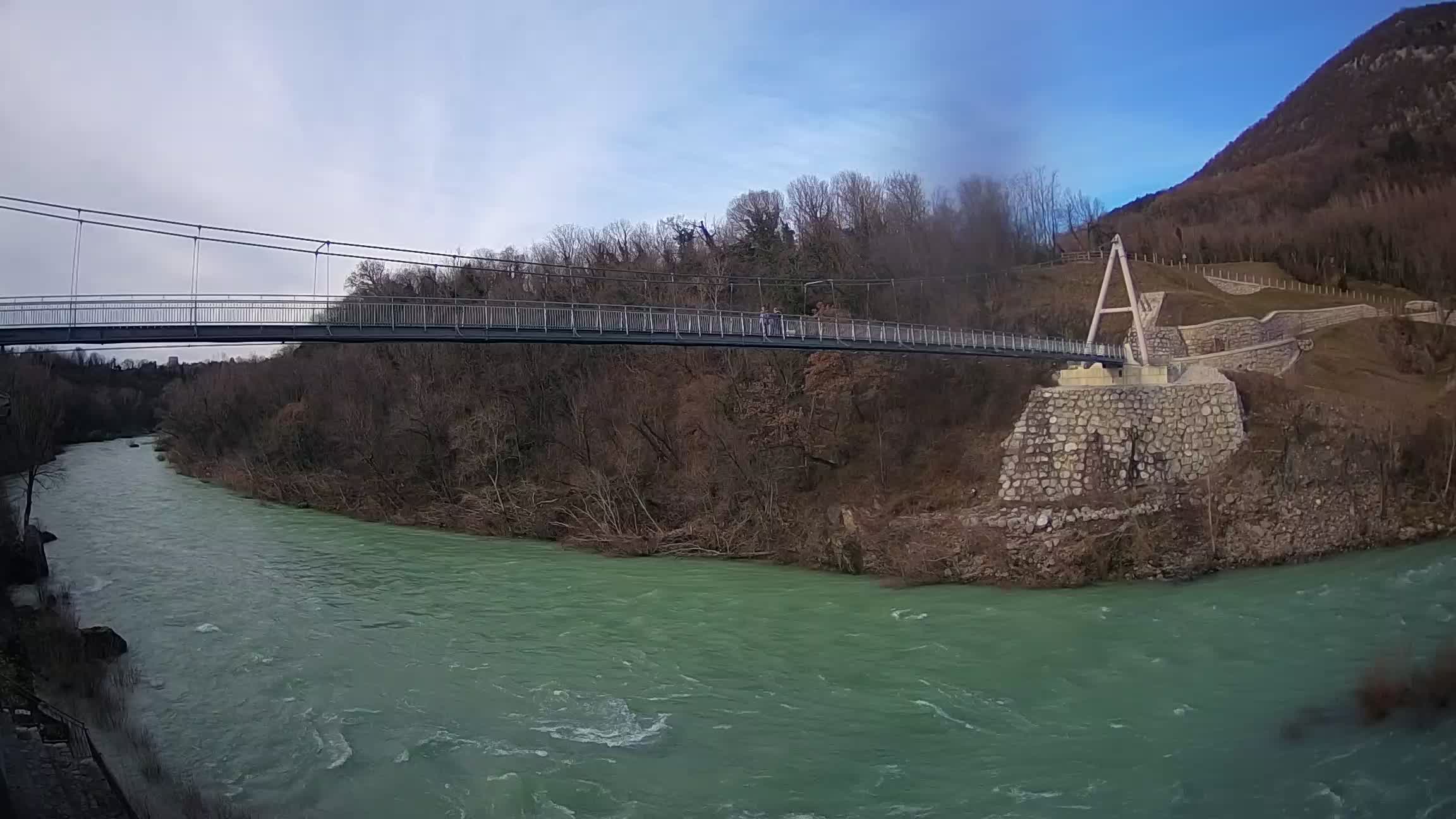 Puente peatonal Soča camera en vivo Solkan