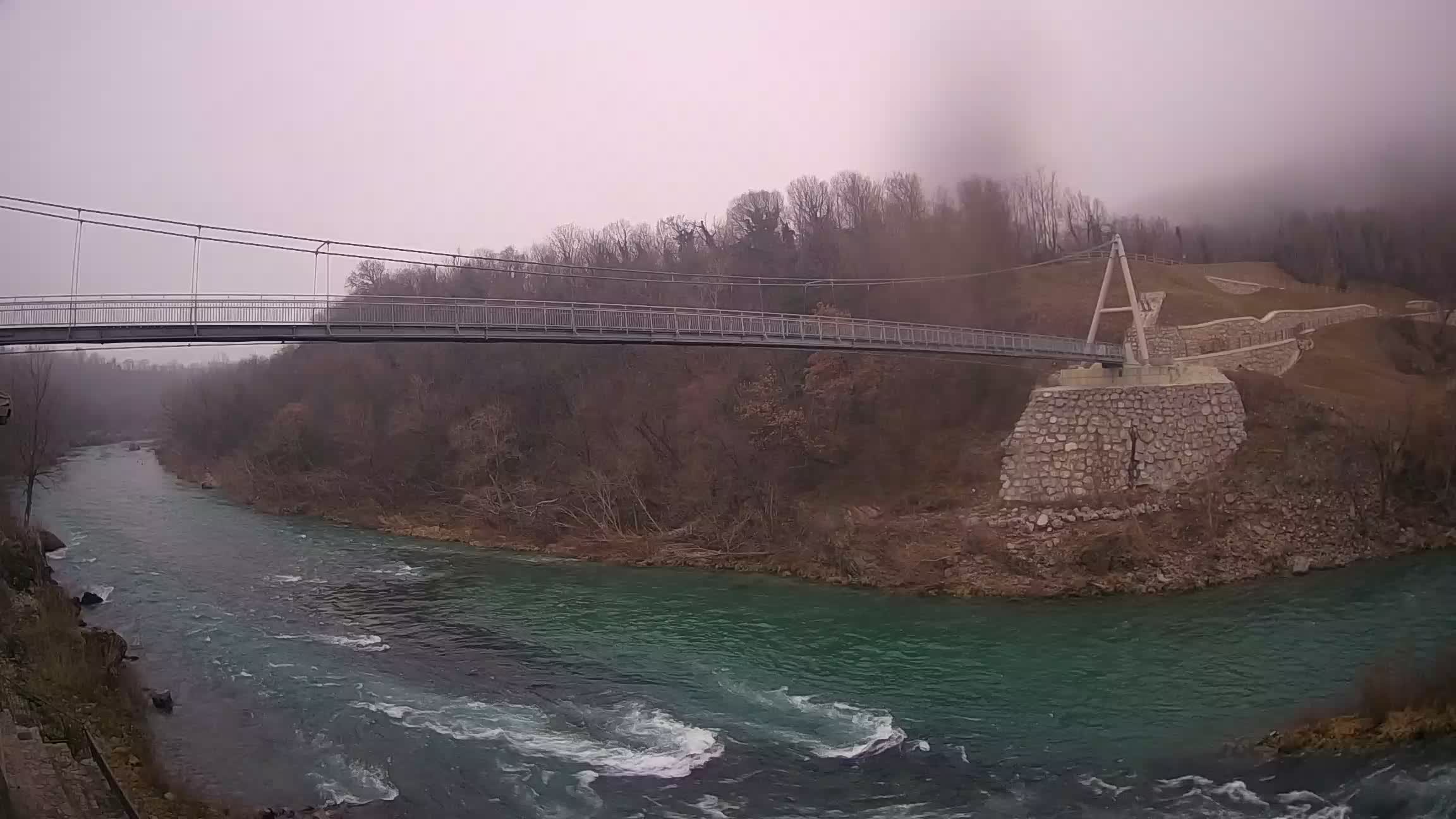 Puente peatonal Soča camera en vivo Solkan