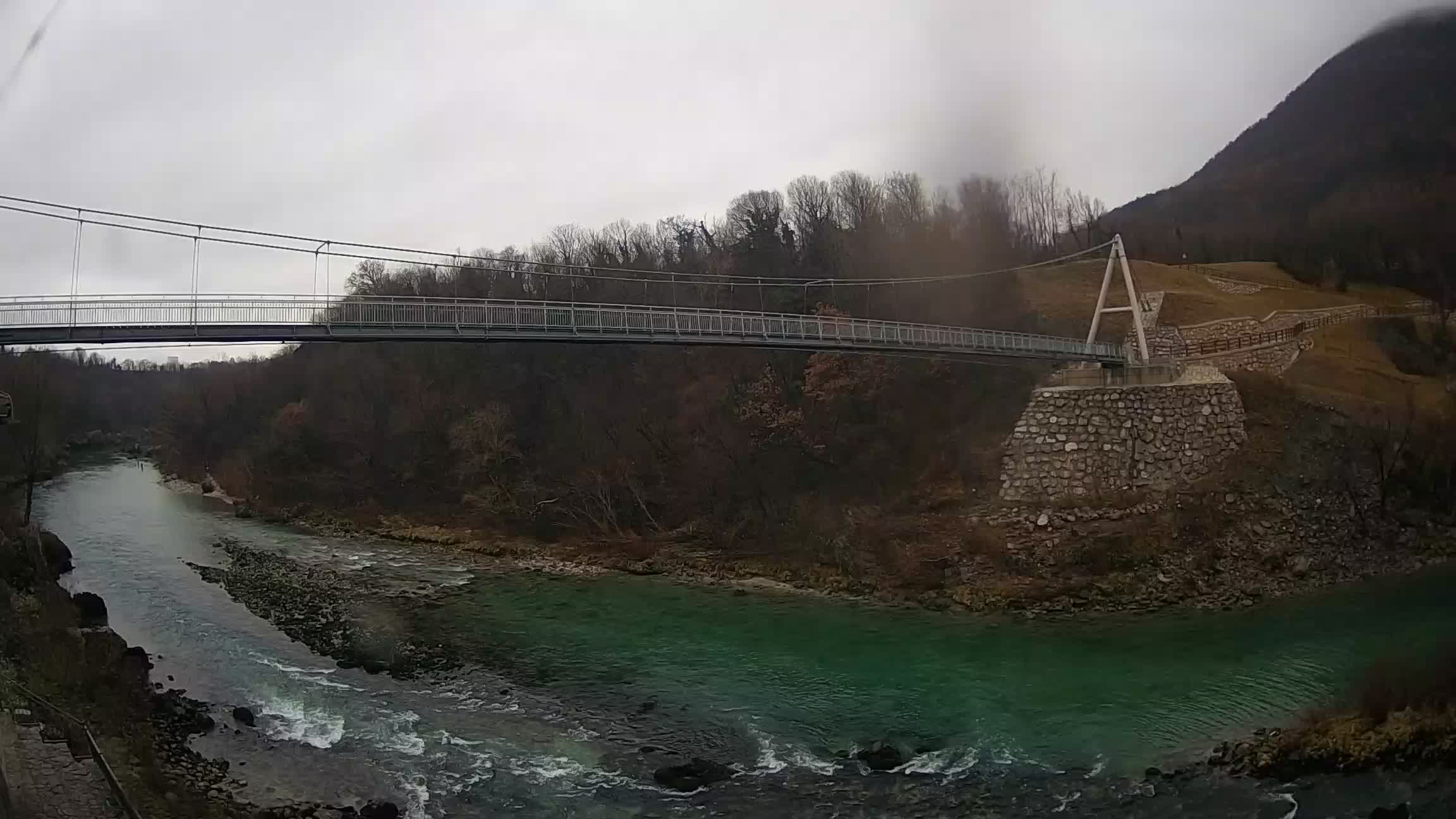 Passerella sul fiume Isonzo webcam Salcano