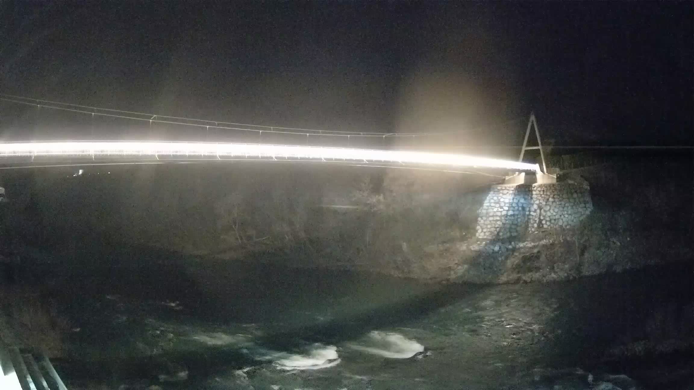 Fußgängerbrücke auf der Soča fluss Webcam Solkan