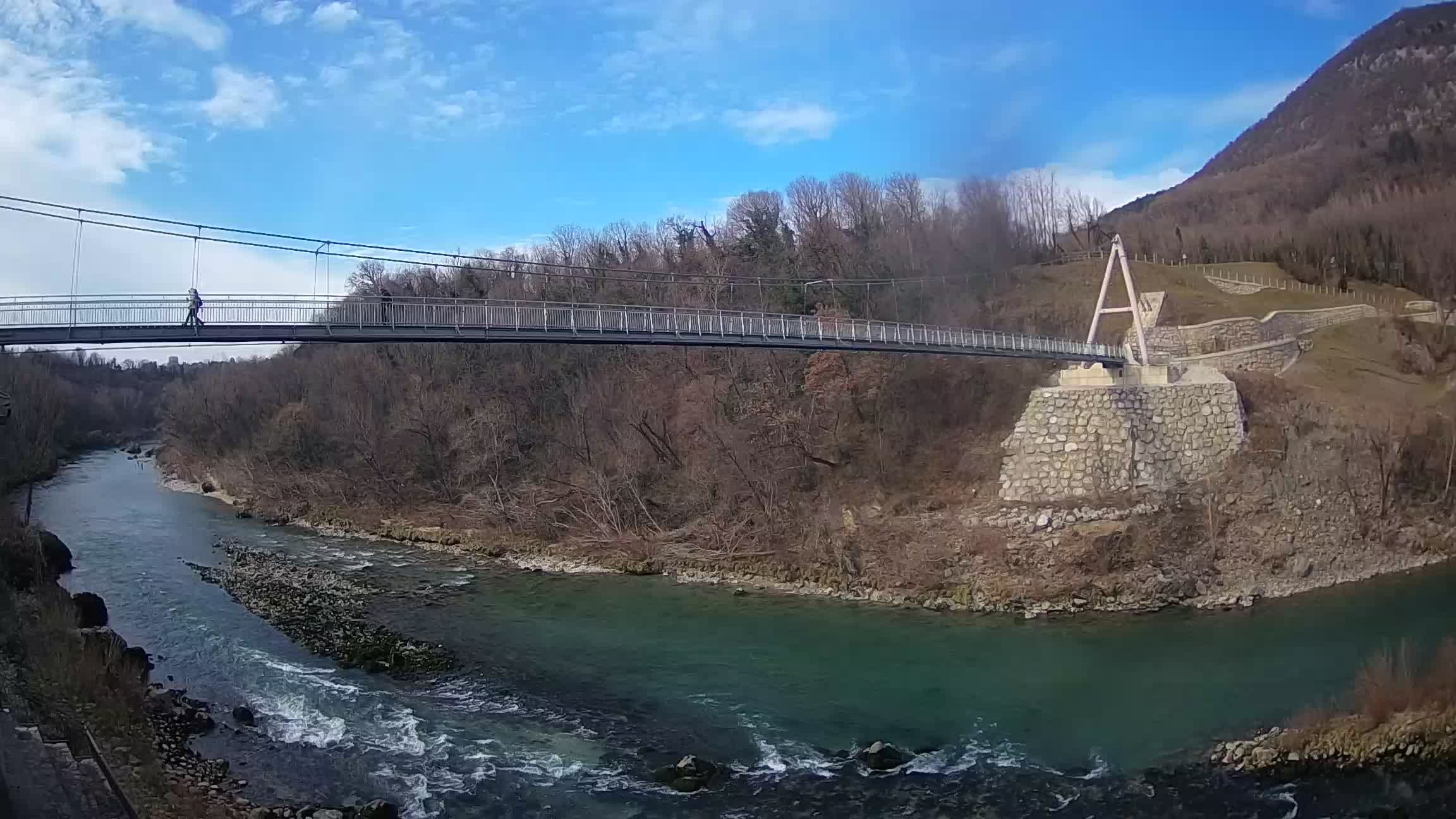 Fußgängerbrücke auf der Soča fluss Webcam Solkan