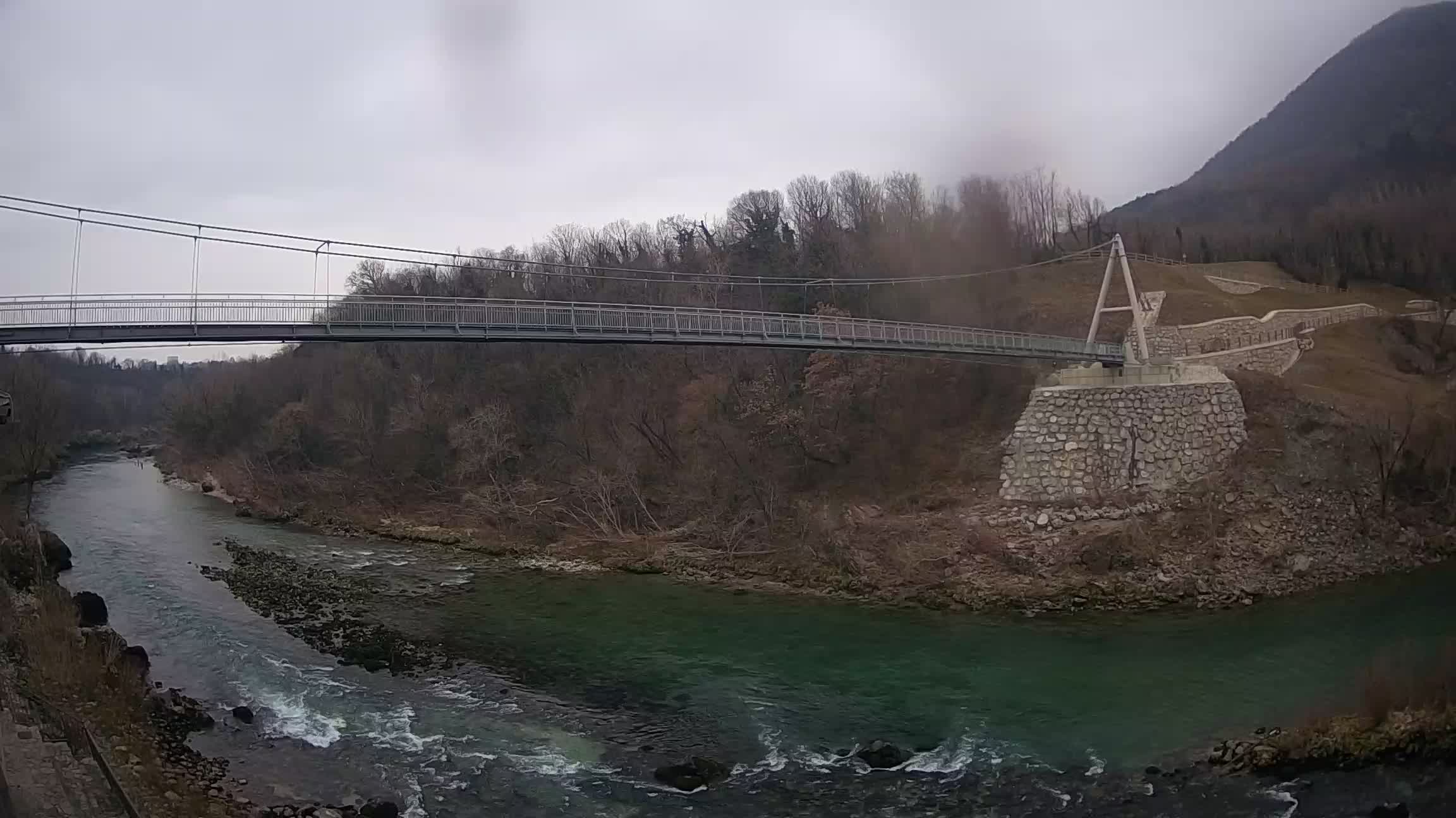 Puente peatonal Soča camera en vivo Solkan