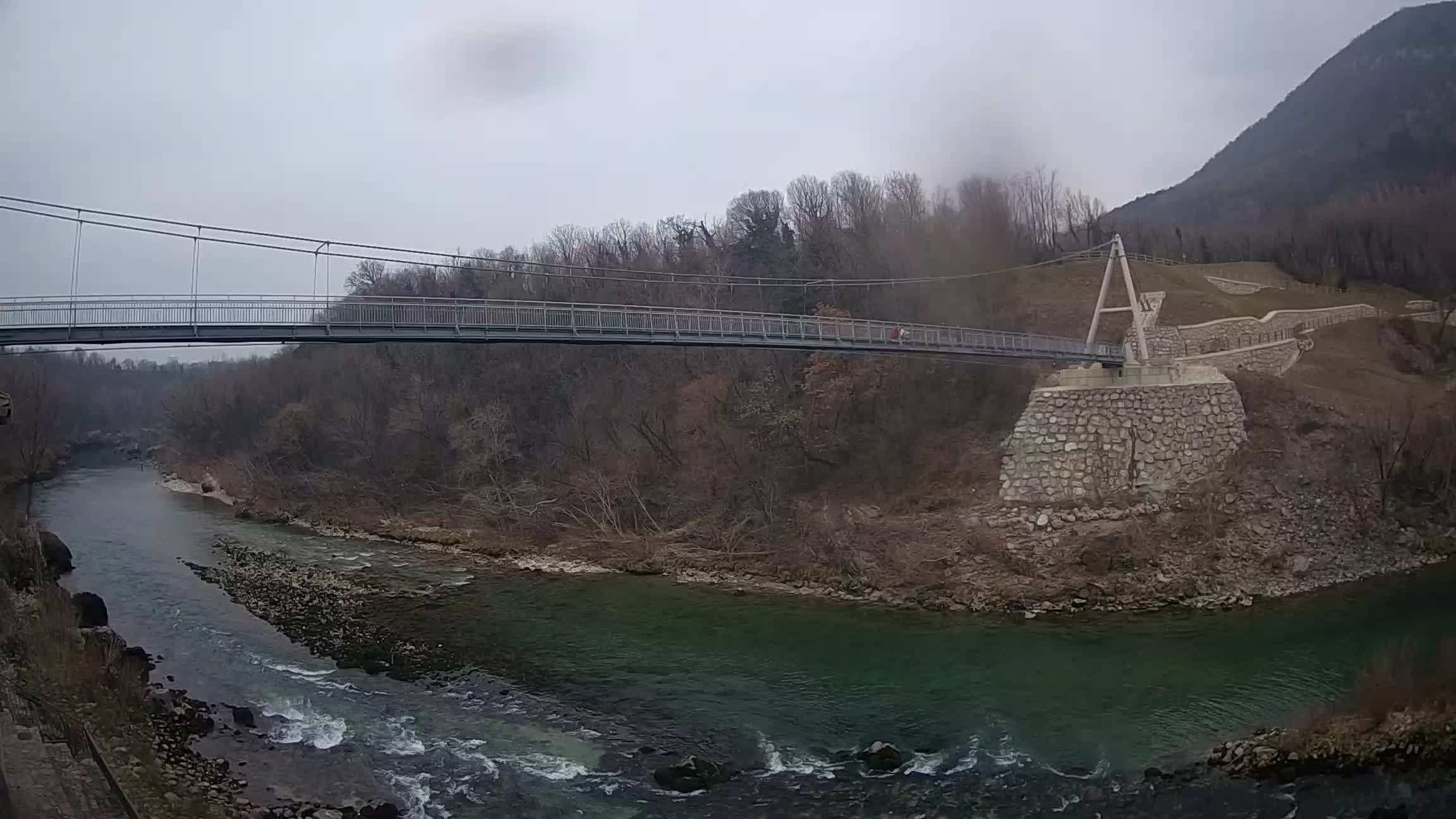 Passerella sul fiume Isonzo webcam Salcano