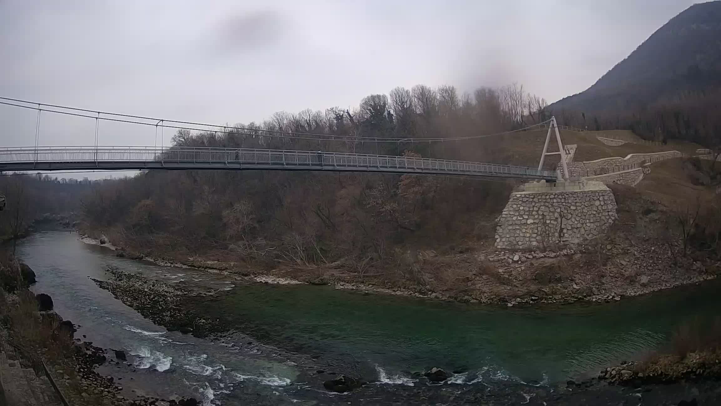 Passerelle sur la rivière Soča livecam Solkan