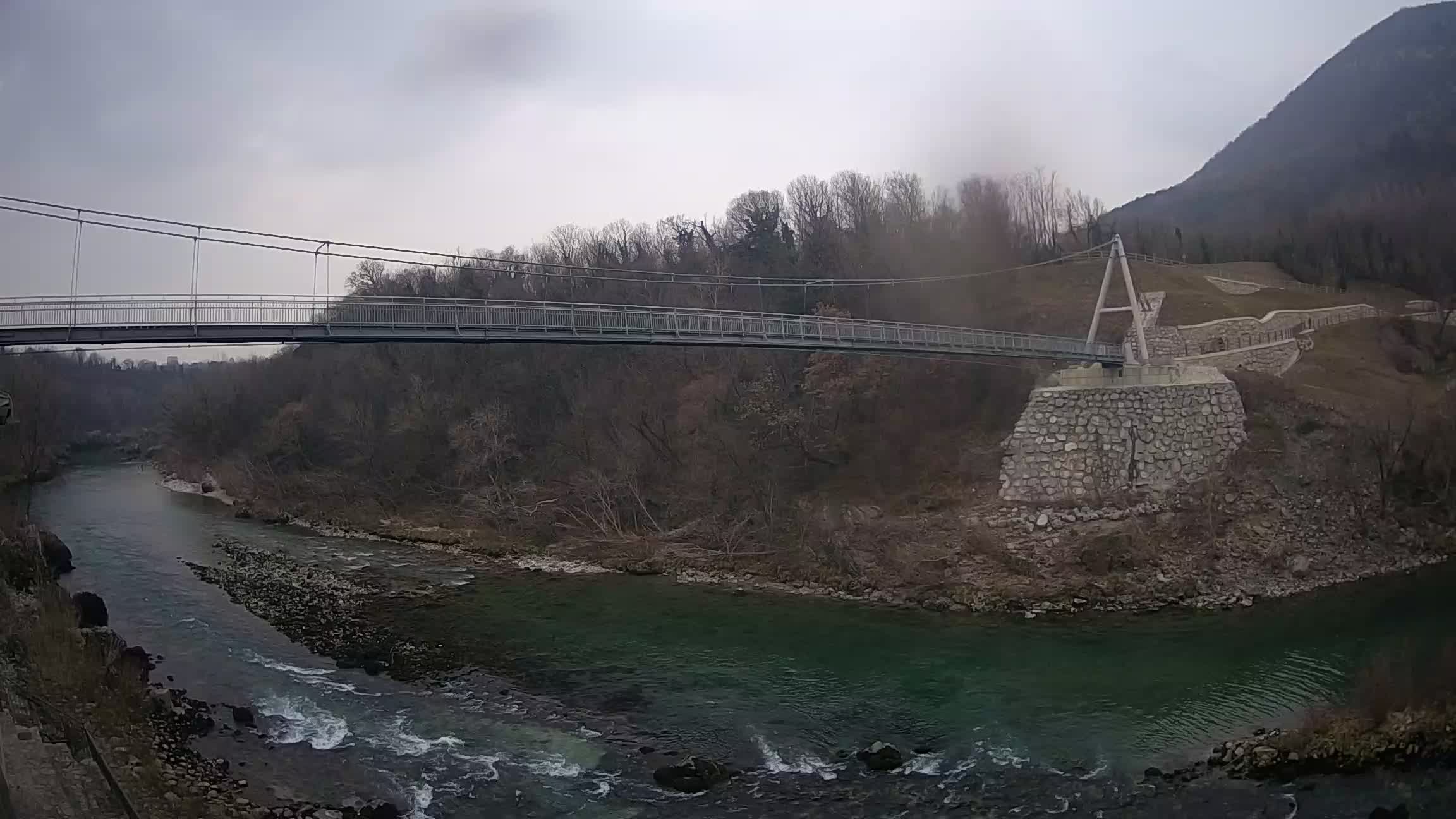 Puente peatonal Soča camera en vivo Solkan