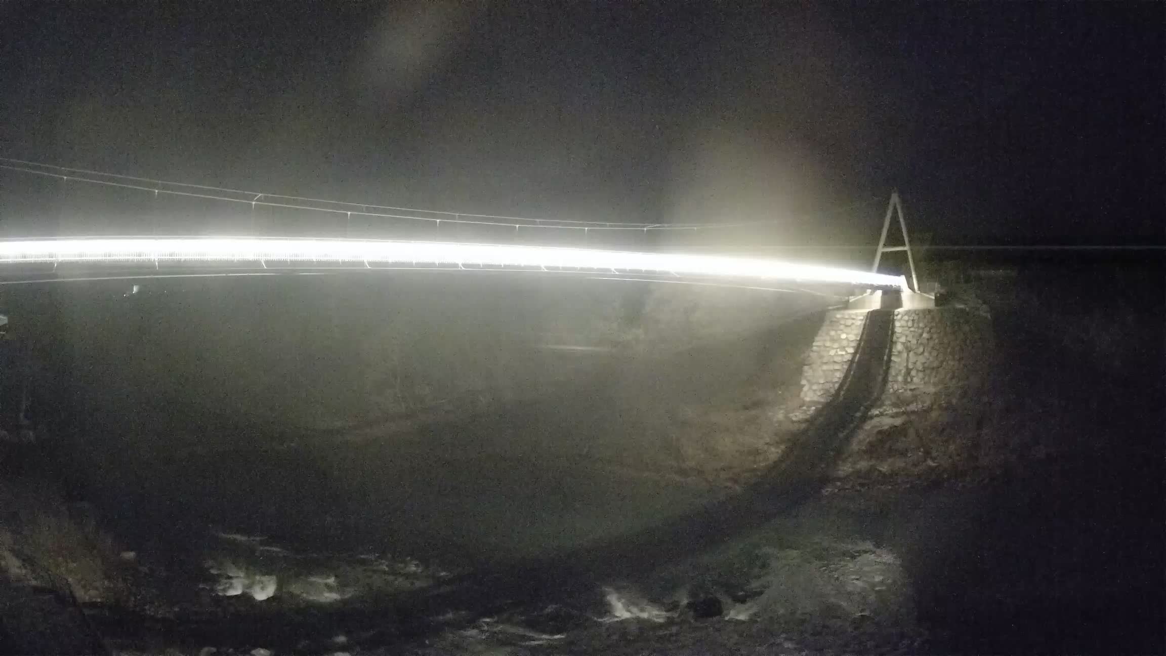 Fußgängerbrücke auf der Soča fluss Webcam Solkan